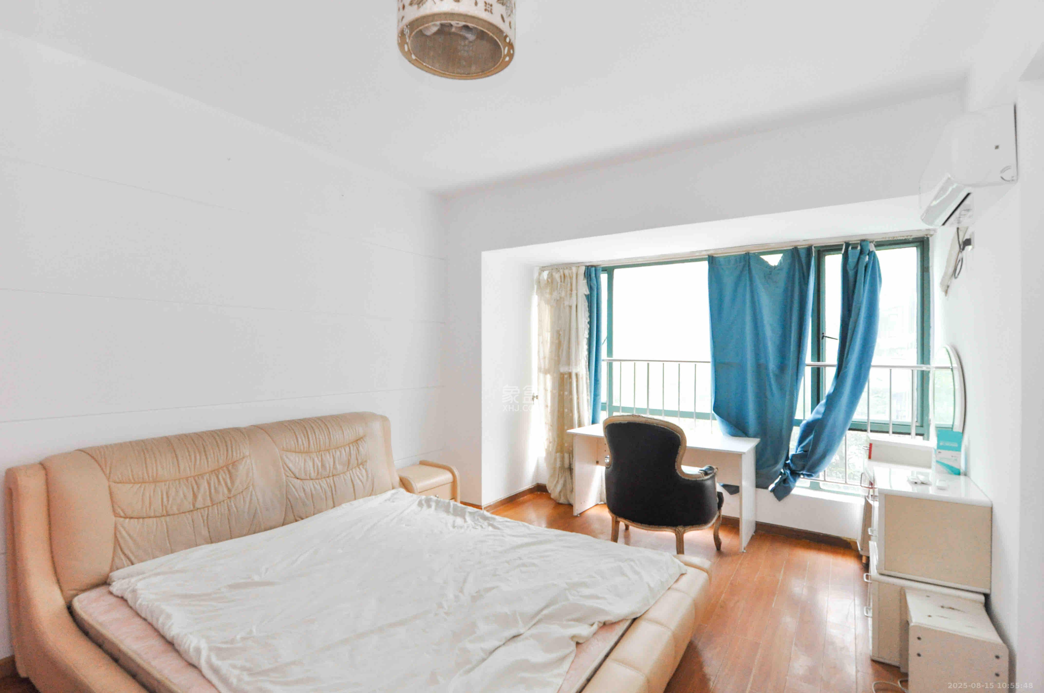 望兴景园一期 3室2厅2卫 2400.0元/月 望兴景园一期 3室2厅2卫 2400.0元/月室内图