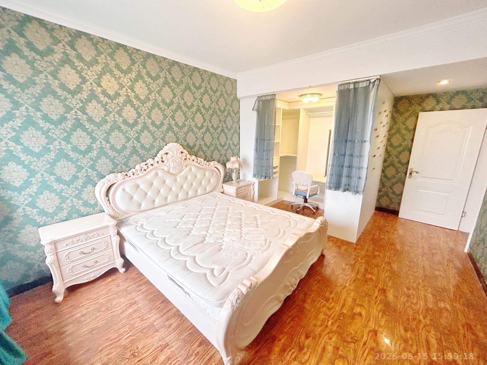 中城丽景香山园 3室2厅1卫 3200.0元/月 中城丽景香山园 3室2厅1卫 3200.0元/月室内图