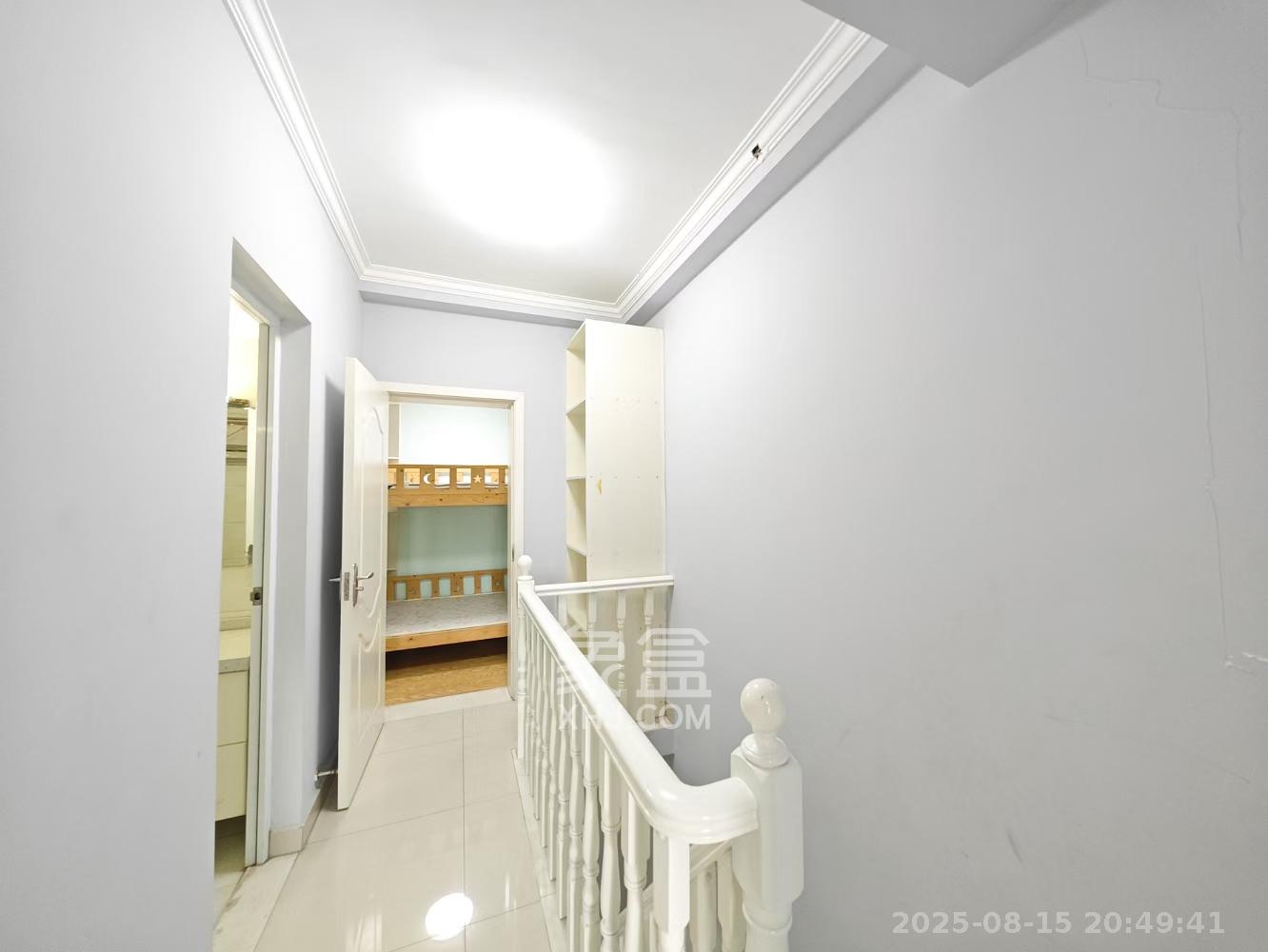 宏聚地中海 2室1厅2卫 1400.0元/月 宏聚地中海 2室1厅2卫 1400.0元/月室内图