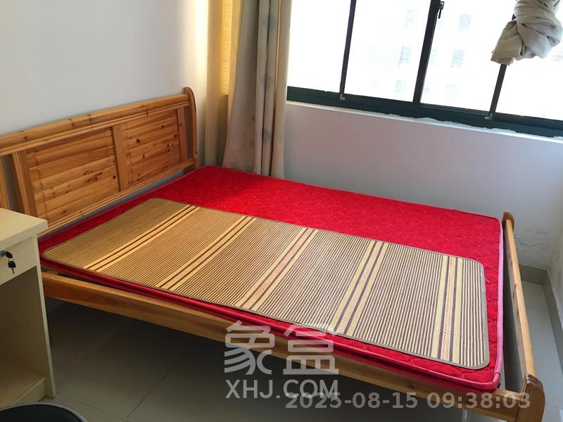 尊邸华庭  4室2厅2卫   2200.00元/月室内图