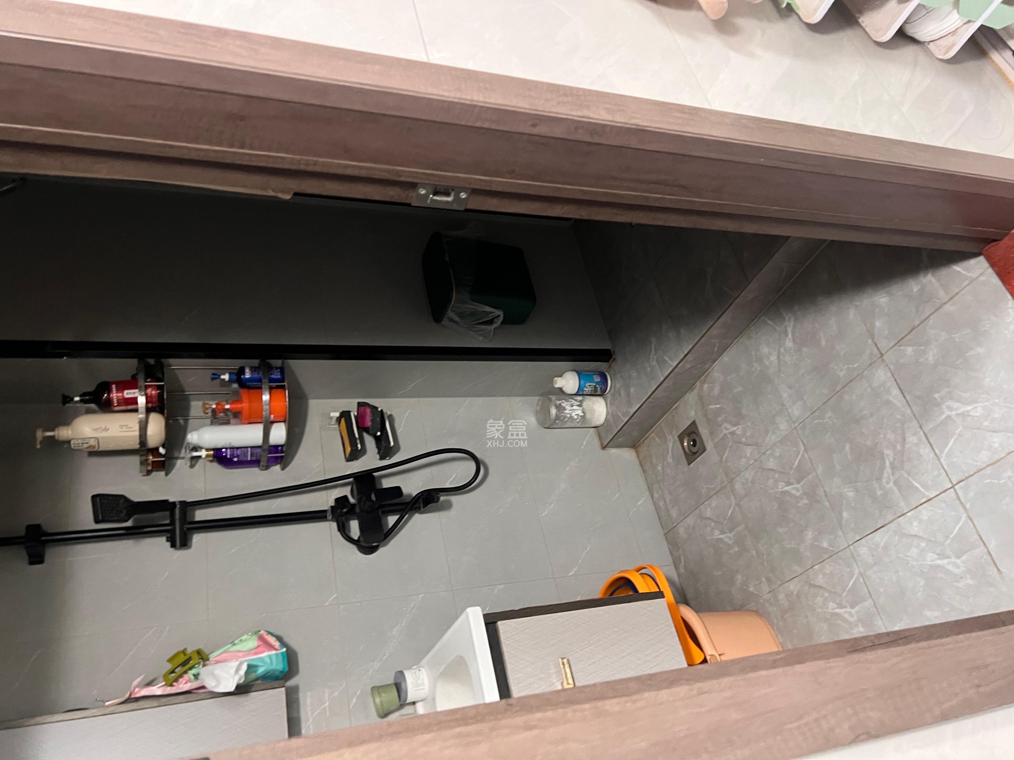 北辰时光里  1室1厅1卫    2000.0元/月室内图