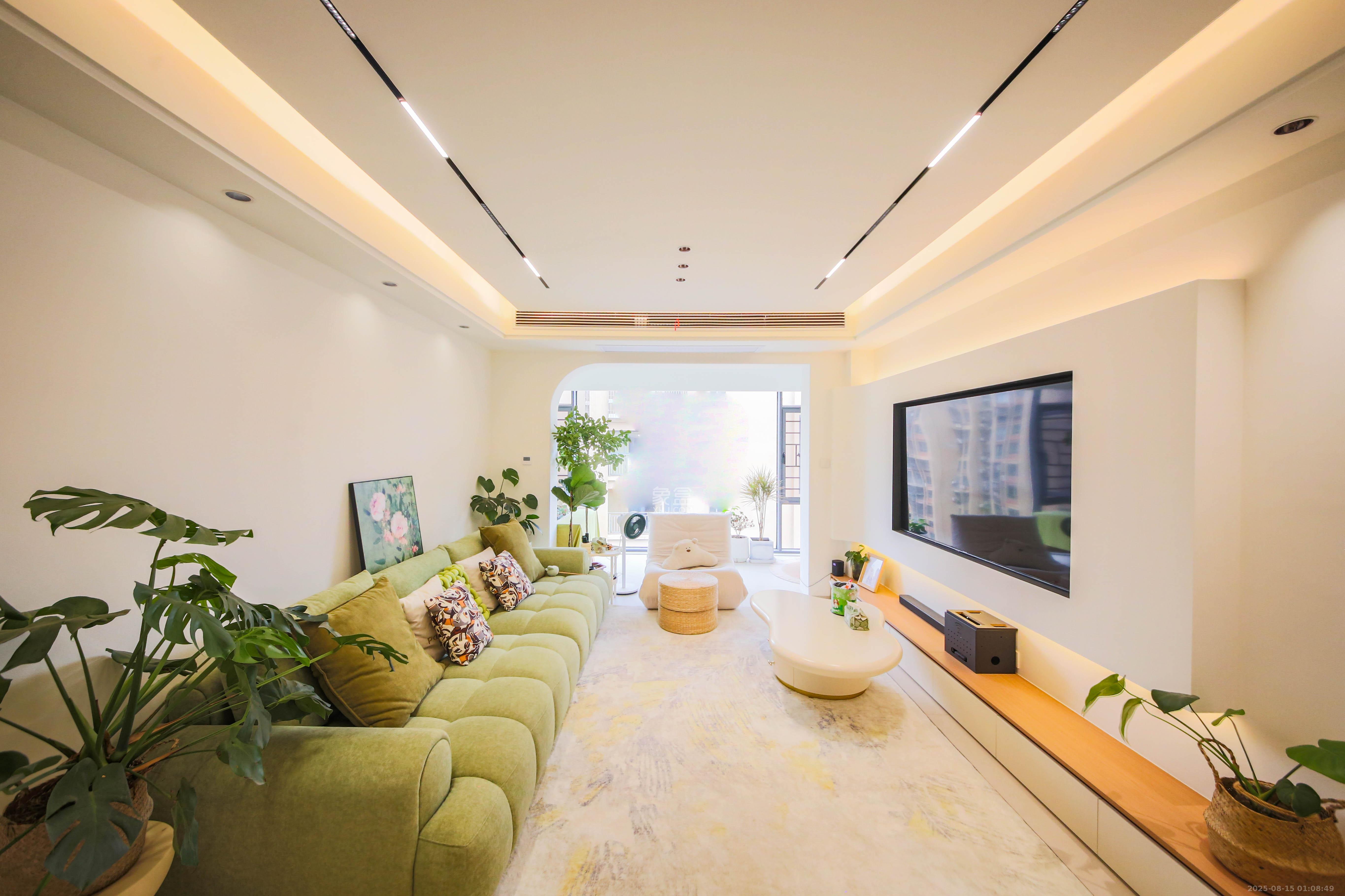 嘉福长安郡(融信澜悦、嘉福好美家园) 3室2厅2卫 141.8万 嘉福长安郡(融信澜悦、嘉福好美家园) 3室2厅2卫 141.8万客厅