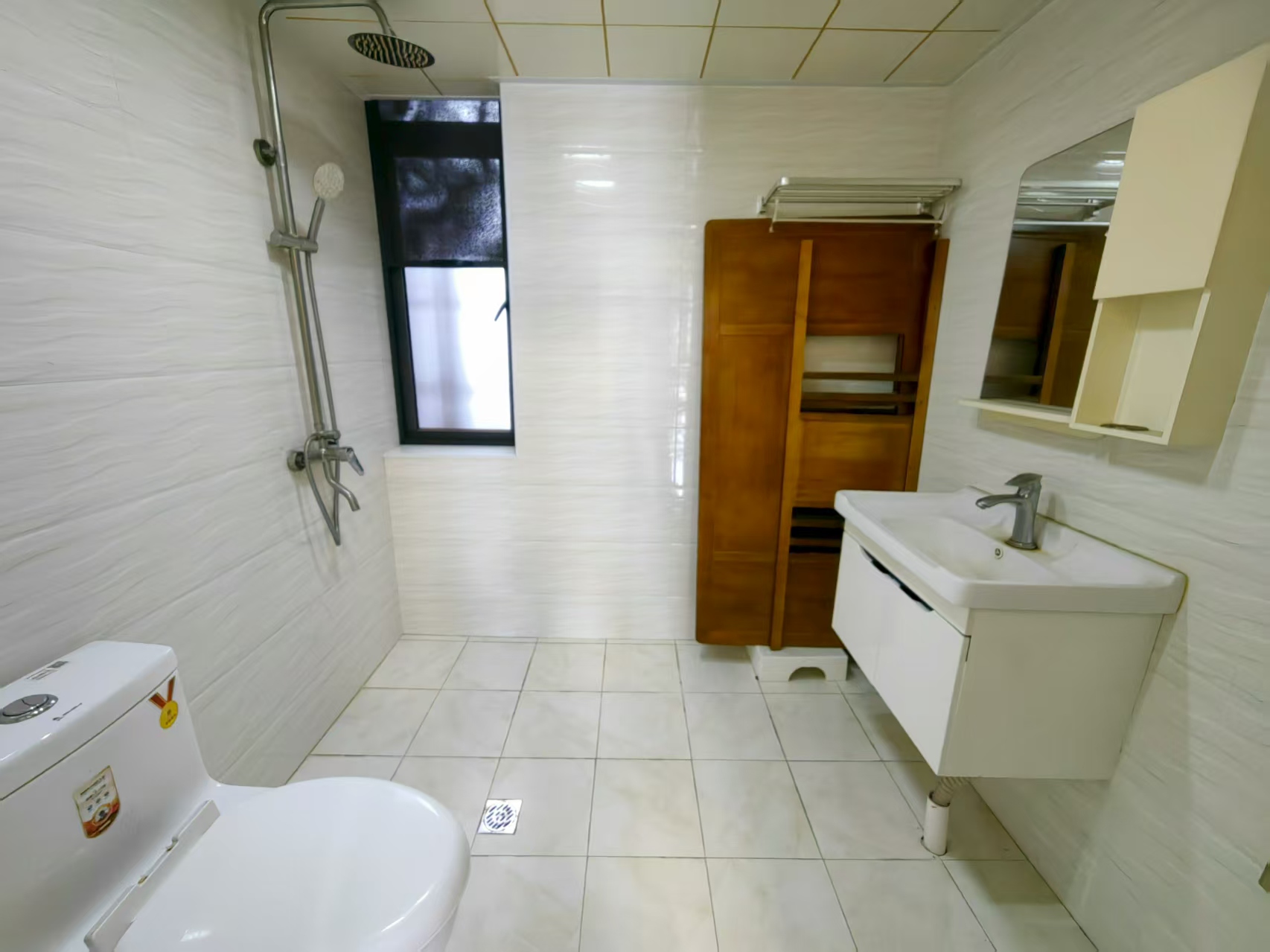 福泽大厦  3室2厅2卫    3000.0元/月室内图