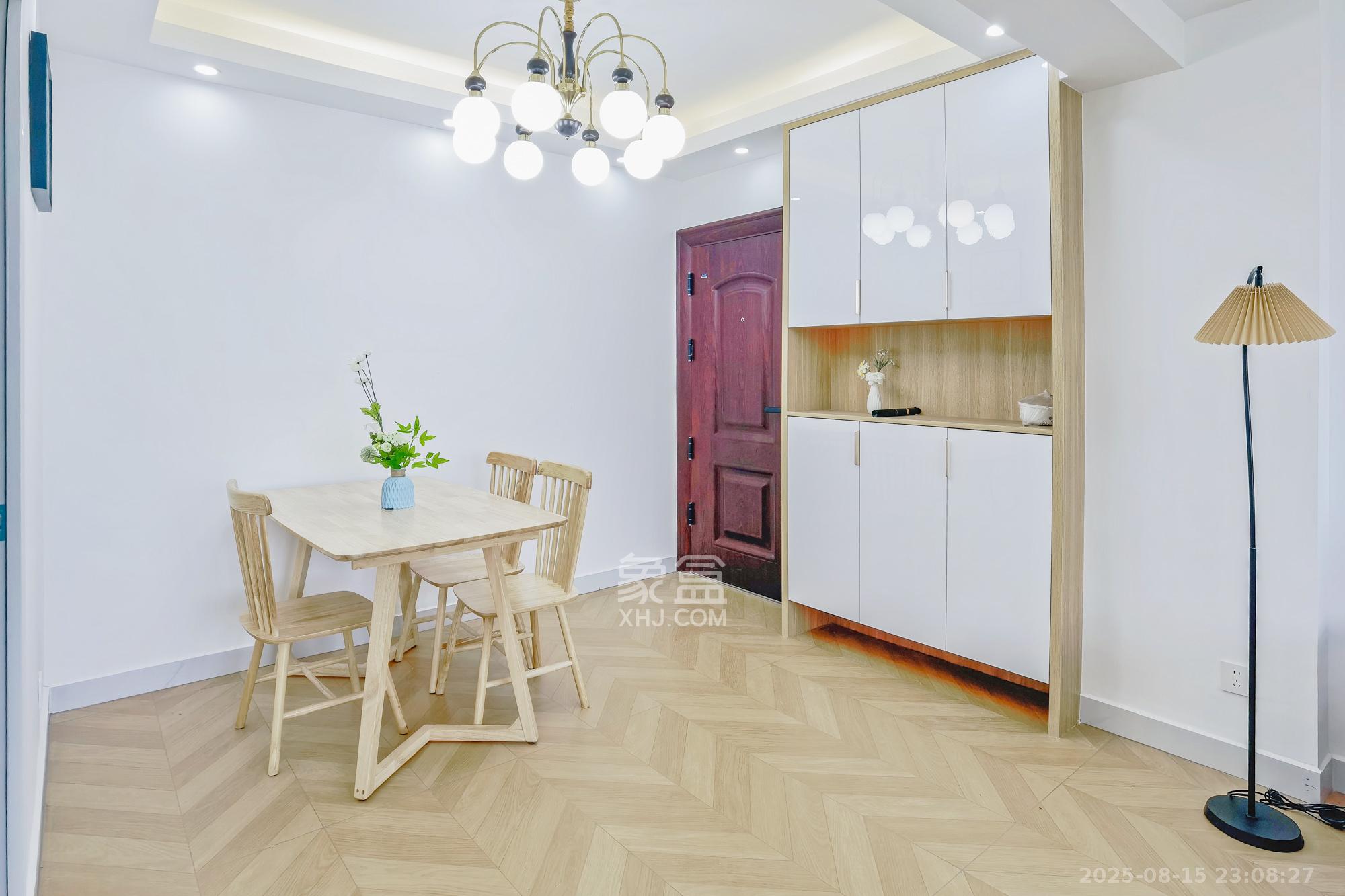 新诚小区 3室2厅1卫 59.8万 新诚小区 3室2厅1卫 59.8万其他