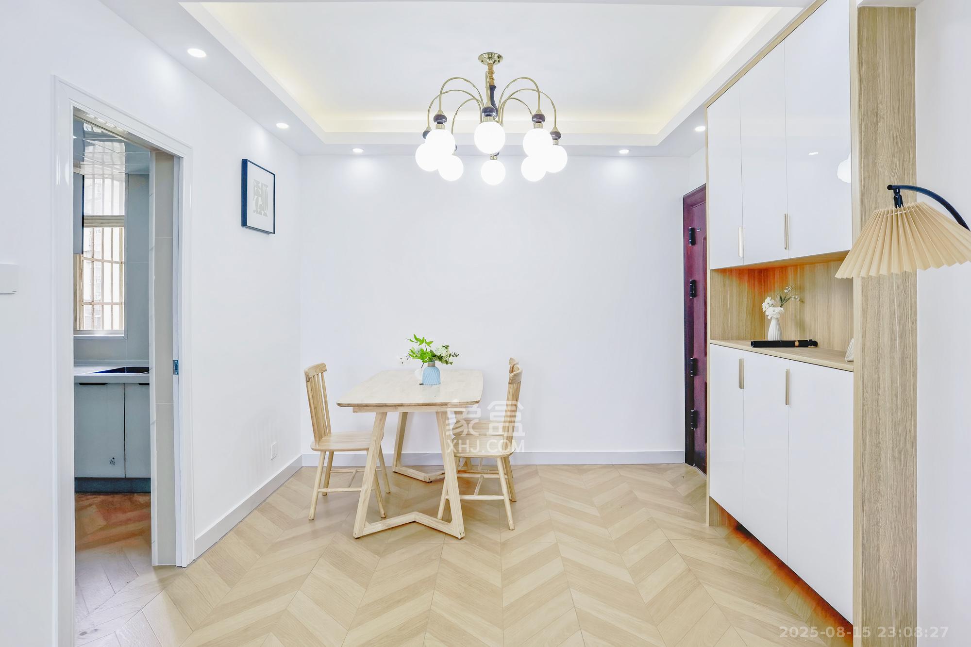 新诚小区 3室2厅1卫 59.8万 新诚小区 3室2厅1卫 59.8万其他