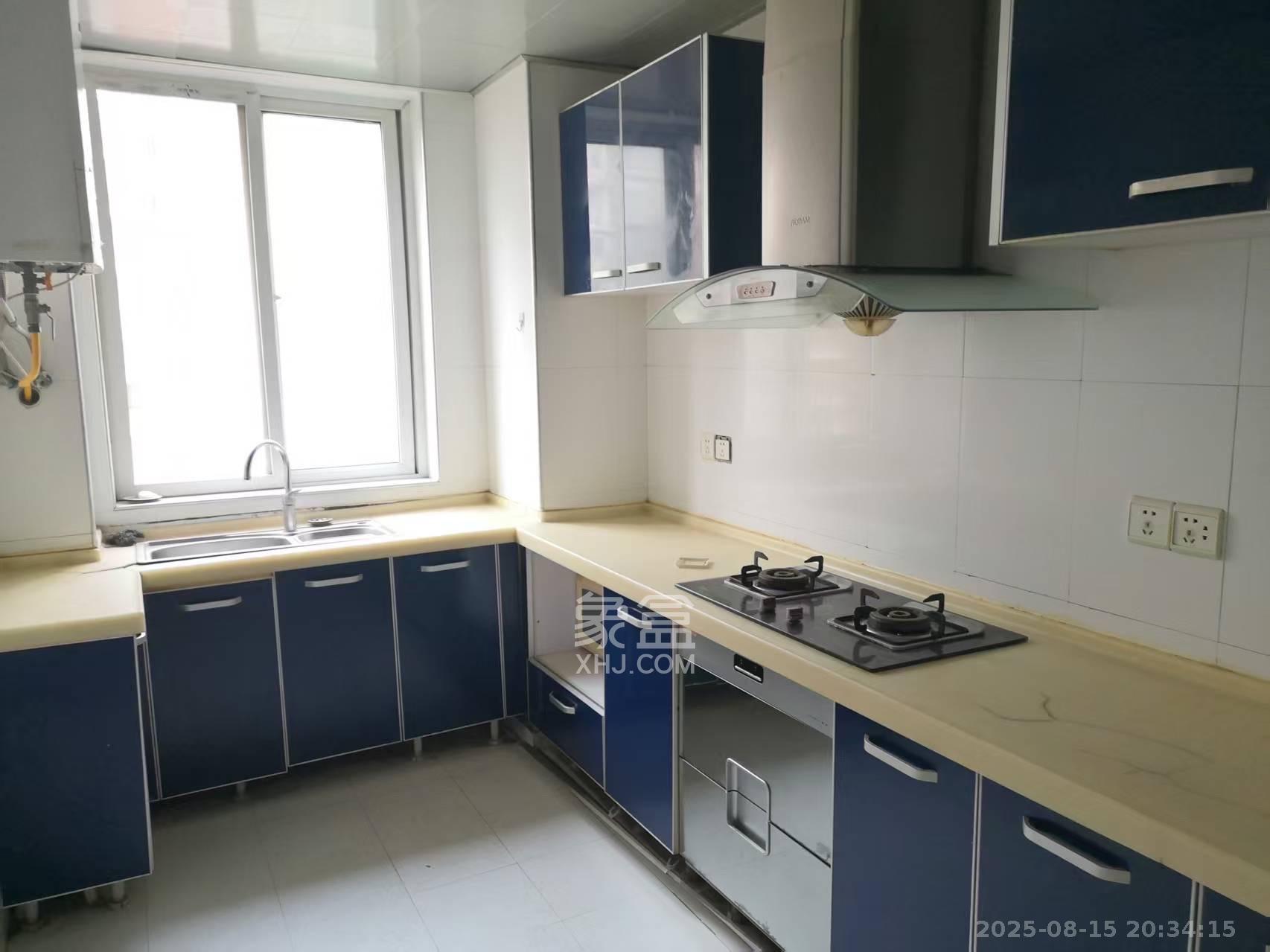 陶然居  4室2厅2卫    2500.0元/月室内图