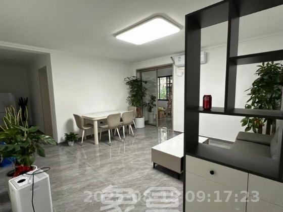 雅礼中学宿舍楼 4室2厅1卫 6000.0元/月 雅礼中学宿舍楼 4室2厅1卫 6000.0元/月室内图