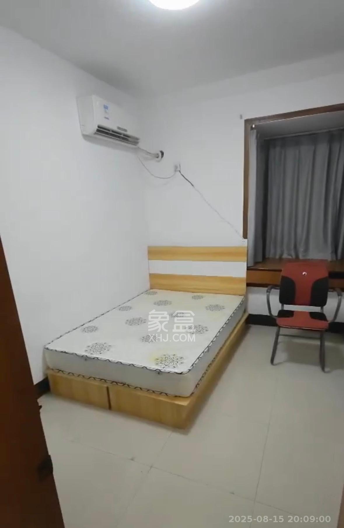 新世纪家园 1室1厅1卫 1600.0元/月 新世纪家园 1室1厅1卫 1600.0元/月室内图