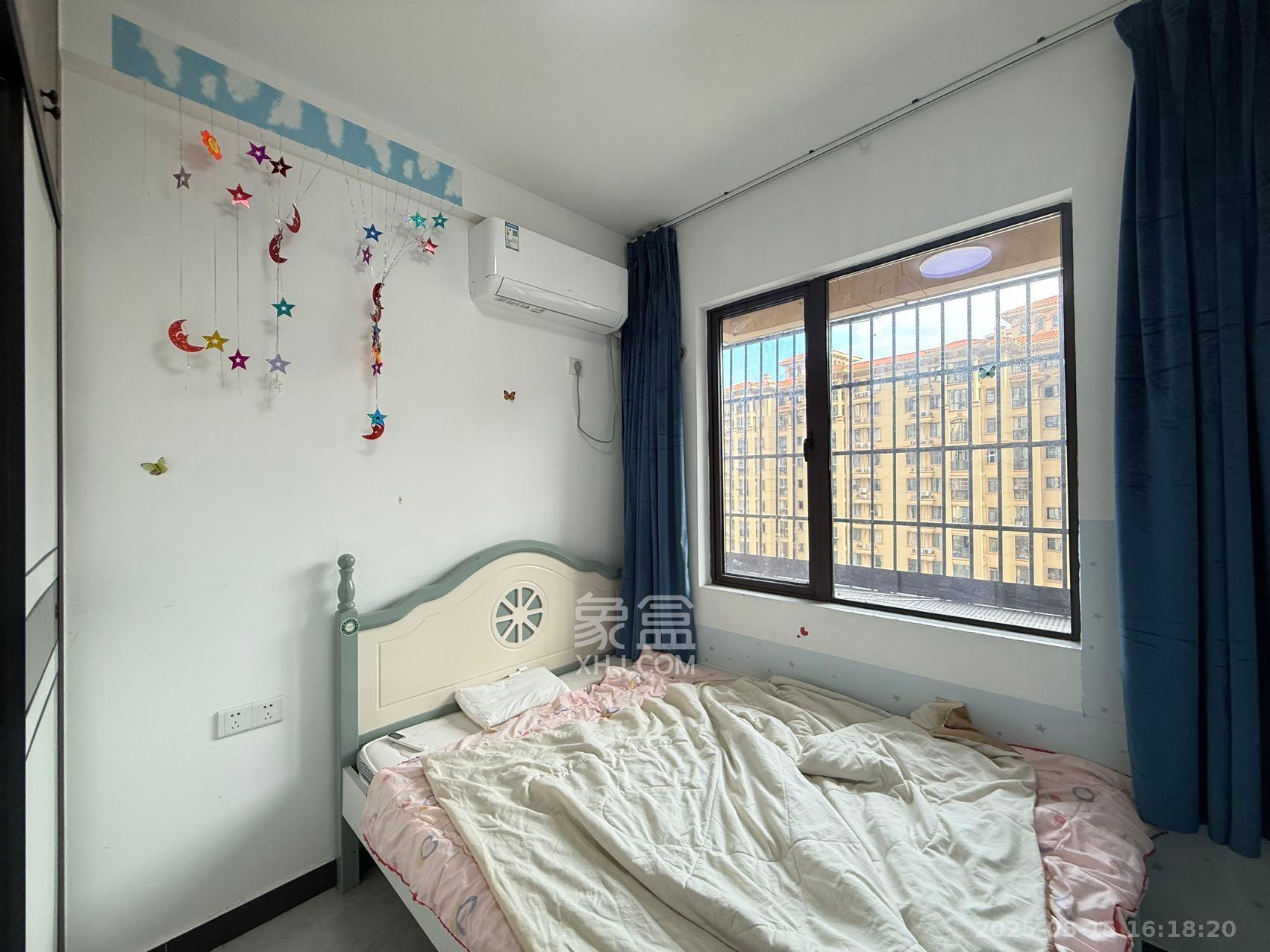 长房明宸府 4室1厅1卫 2100.0元/月 长房明宸府 4室1厅1卫 2100.0元/月室内图