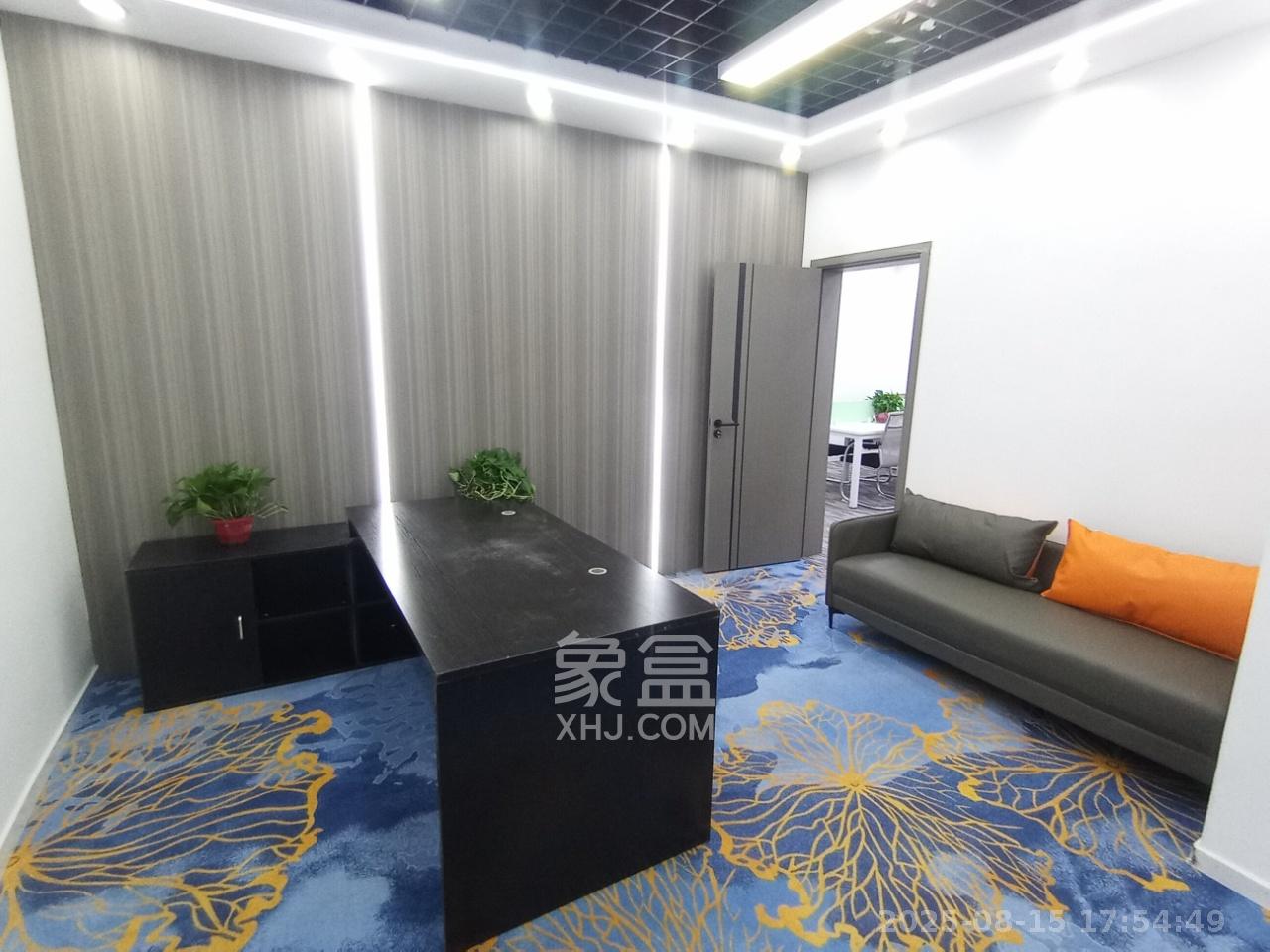 奥克斯广场  1室1厅1卫    4500.0元/月 奥克斯广场  1室1厅1卫    4500.0元/月室内图