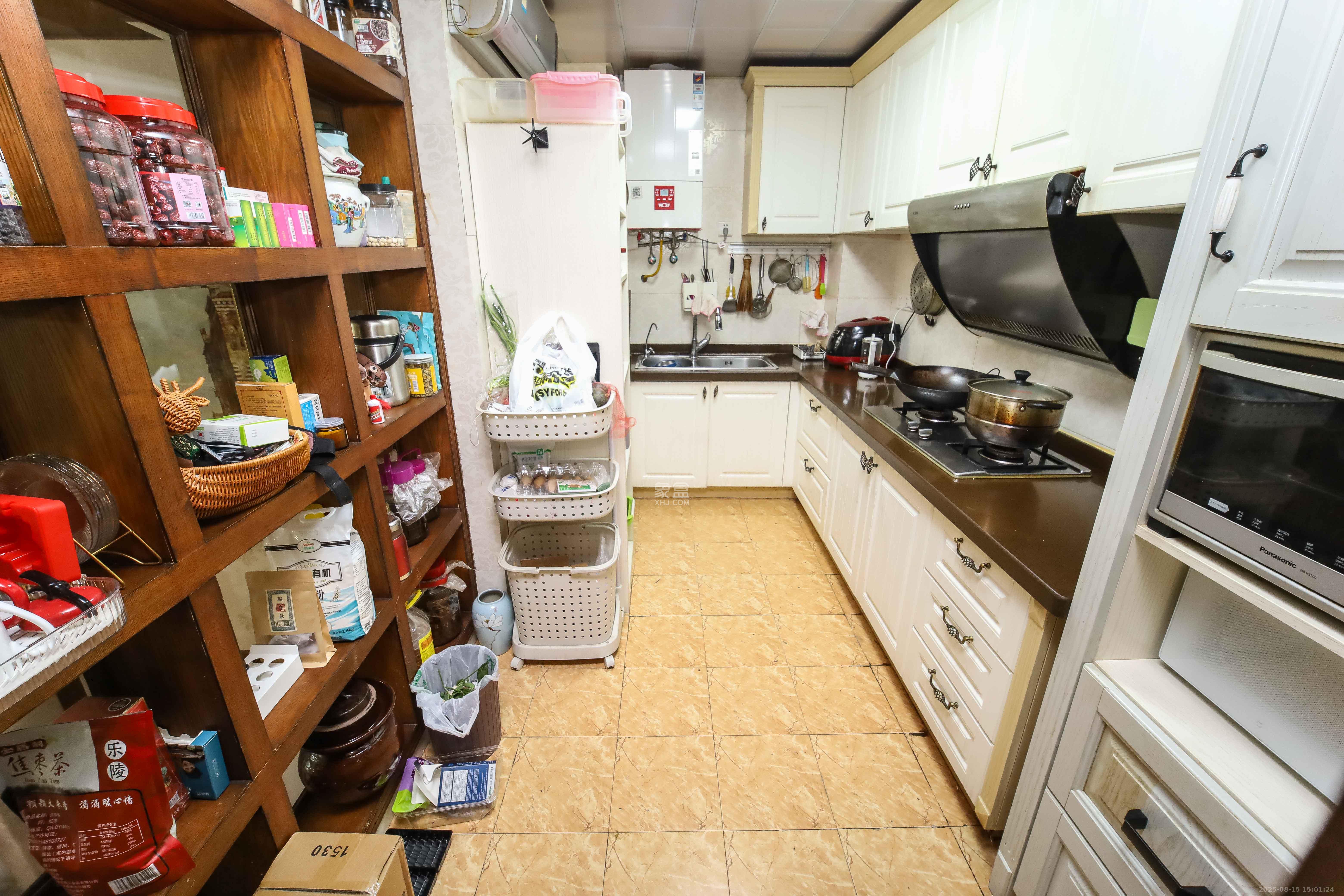 水云间  4室2厅4卫    388.0万 水云间  4室2厅4卫    388.0万厨房