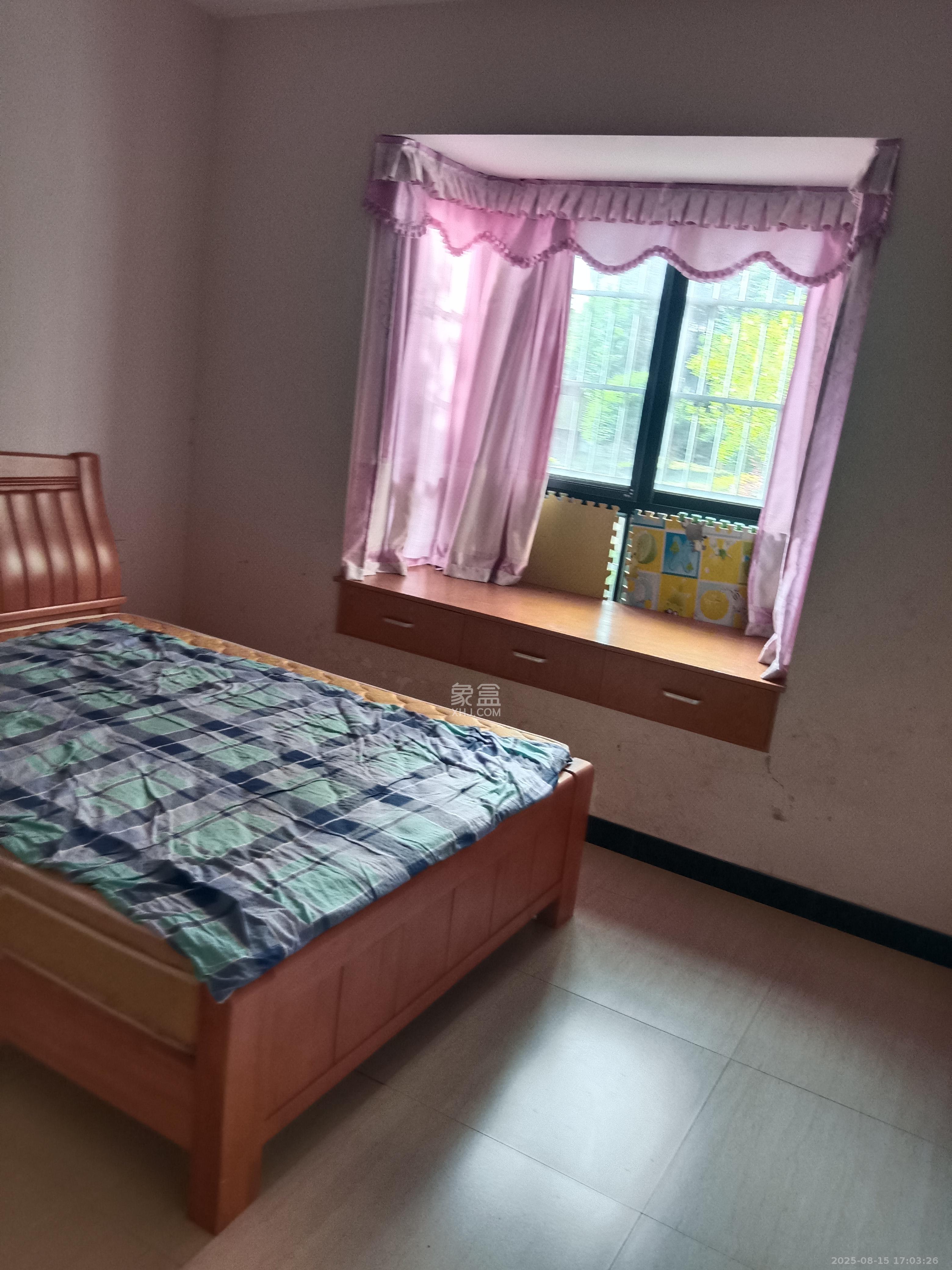 中鼎江岸花城 2室2厅1卫 1200.0元/月 中鼎江岸花城 2室2厅1卫 1200.0元/月室内图