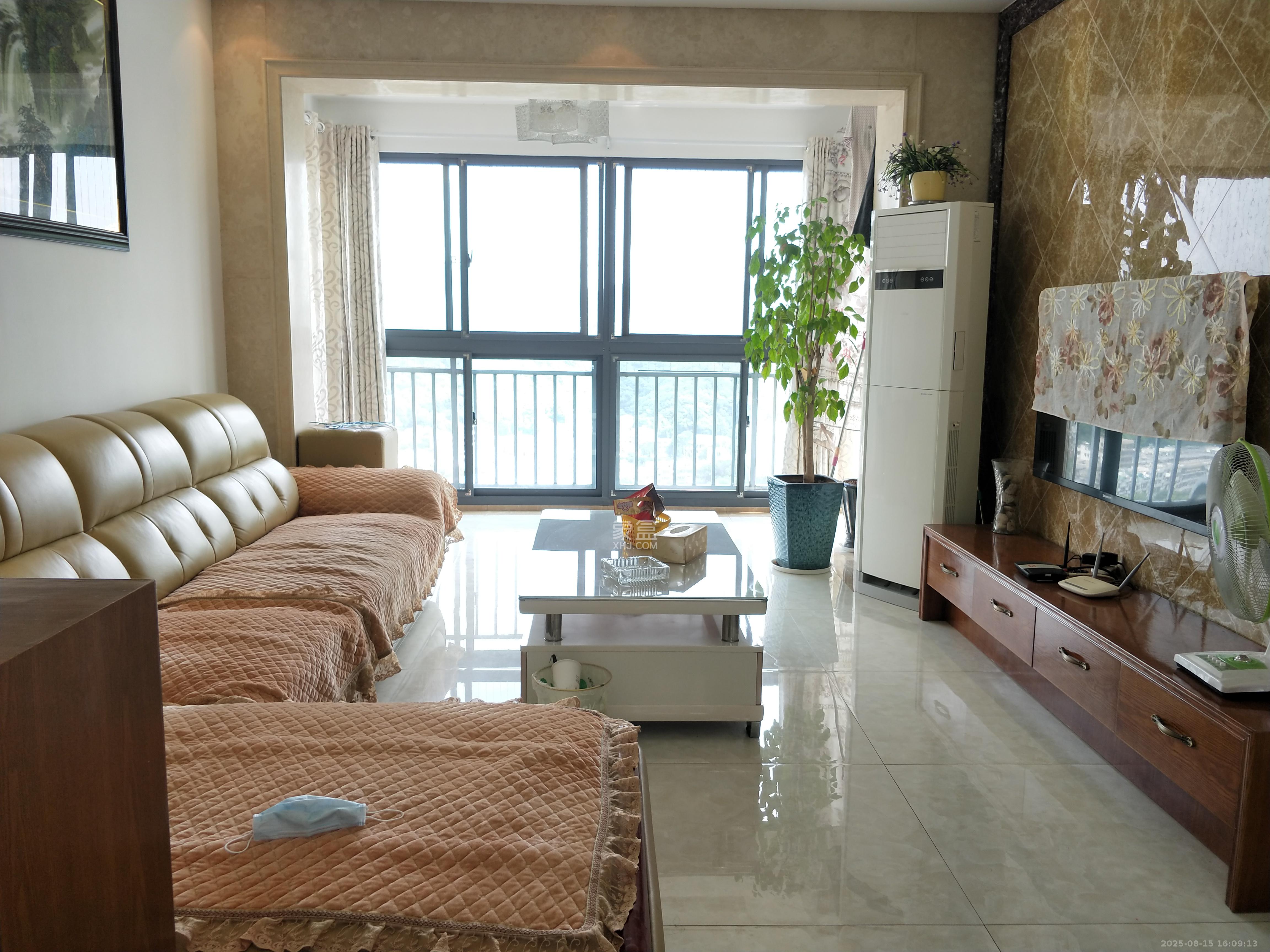 莱茵城 3室2厅1卫 2400.0元/月 莱茵城 3室2厅1卫 2400.0元/月室内图