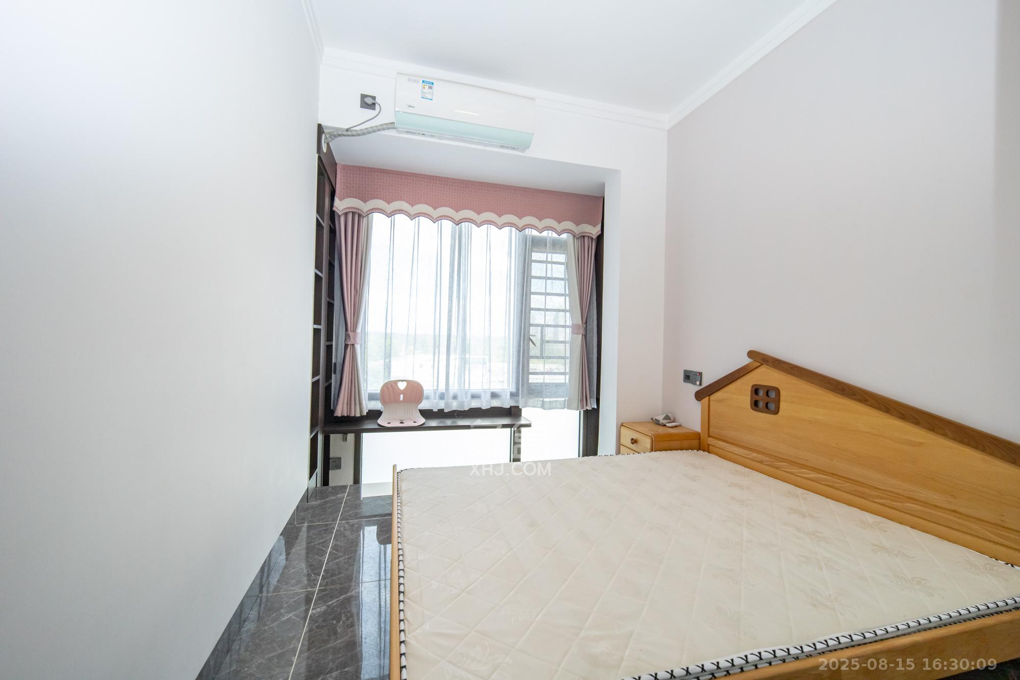 国泰九龙湾  3室2厅1卫    82.8万 国泰九龙湾  3室2厅1卫    82.8万卧室