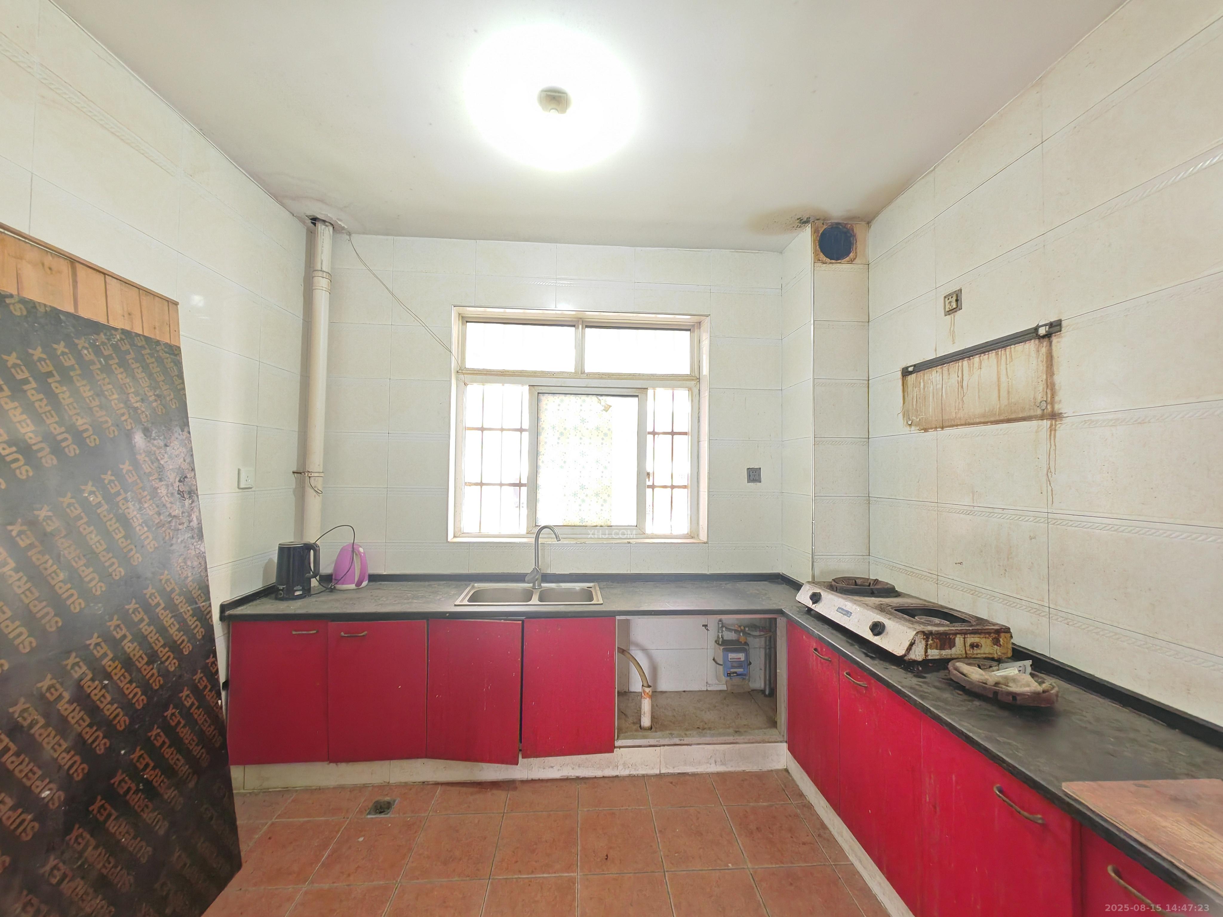 德润园 2室2厅1卫 1500.0元/月 德润园 2室2厅1卫 1500.0元/月室内图