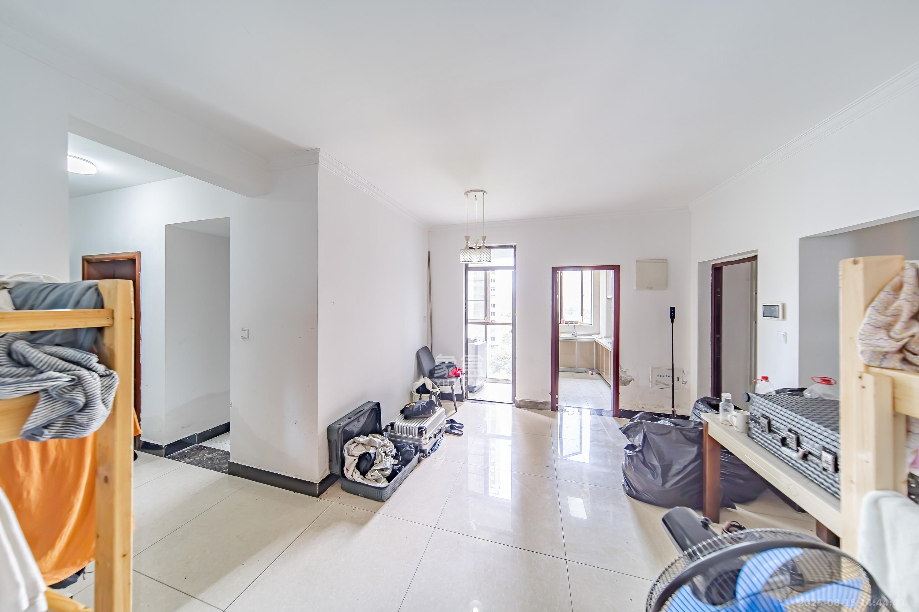 奥克斯滨仕花园(奥克斯洋湖广场/奥克斯中心)  3室2厅2卫    123.0万 奥克斯滨仕花园(奥克斯洋湖广场/奥克斯中心)  3室2厅2卫    123.0万其他