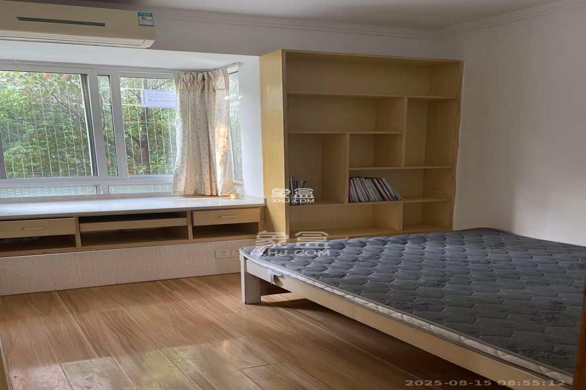 山语城一期  3室2厅1卫    2100.0元/月 山语城一期  3室2厅1卫    2100.0元/月室内图