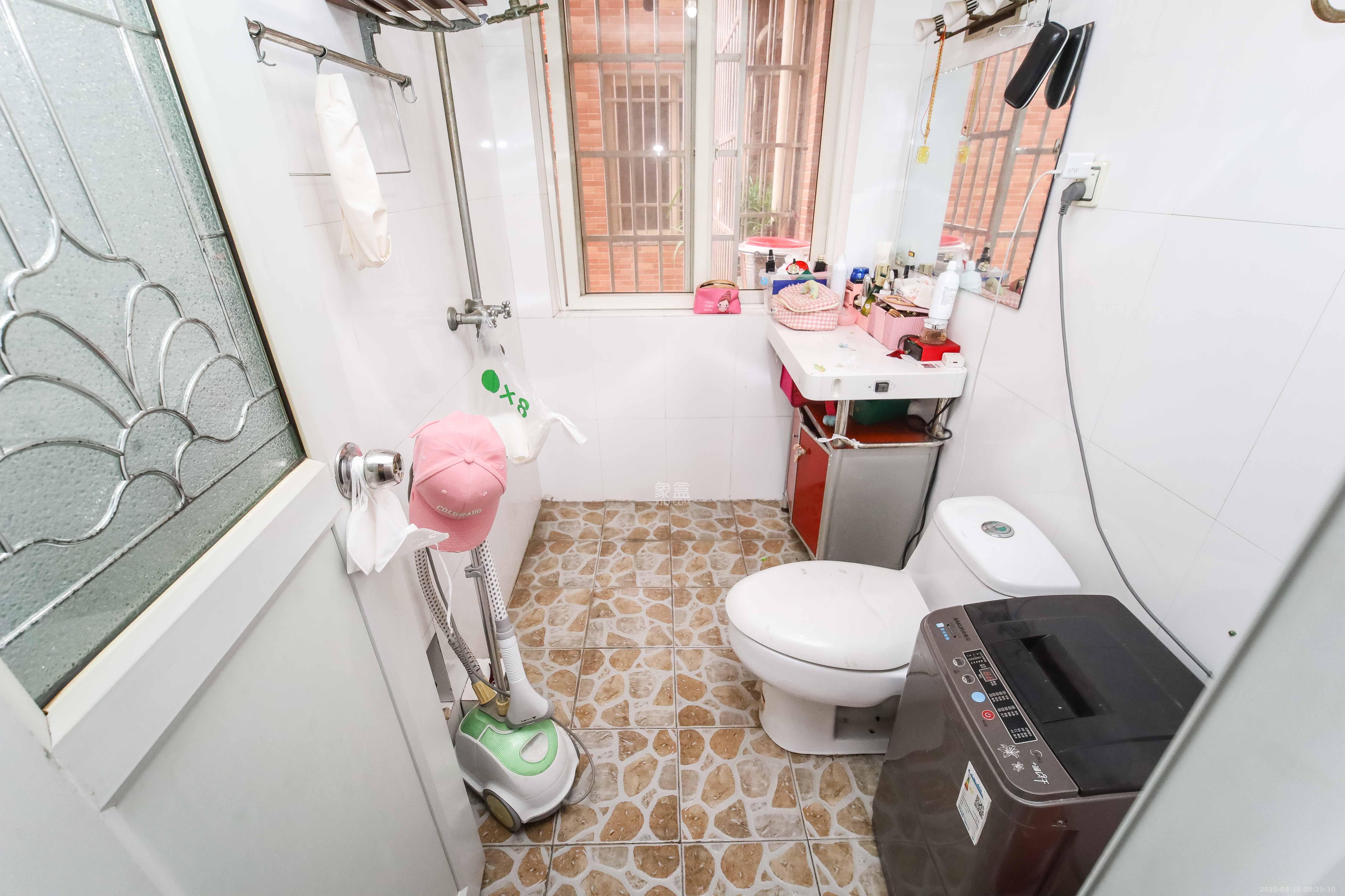 紫薇鑫园  3室1厅2卫    2500.0元/月室内图