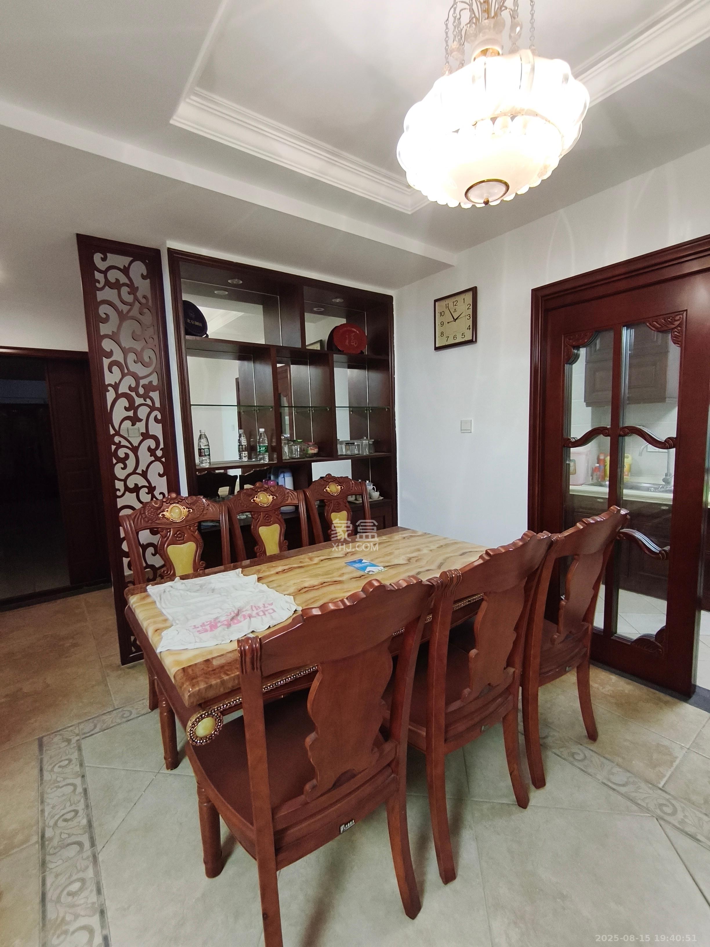 北京御园一二期(国泰嘉园) 3室2厅2卫 3500.0元/月 北京御园一二期(国泰嘉园) 3室2厅2卫 3500.0元/月室内图