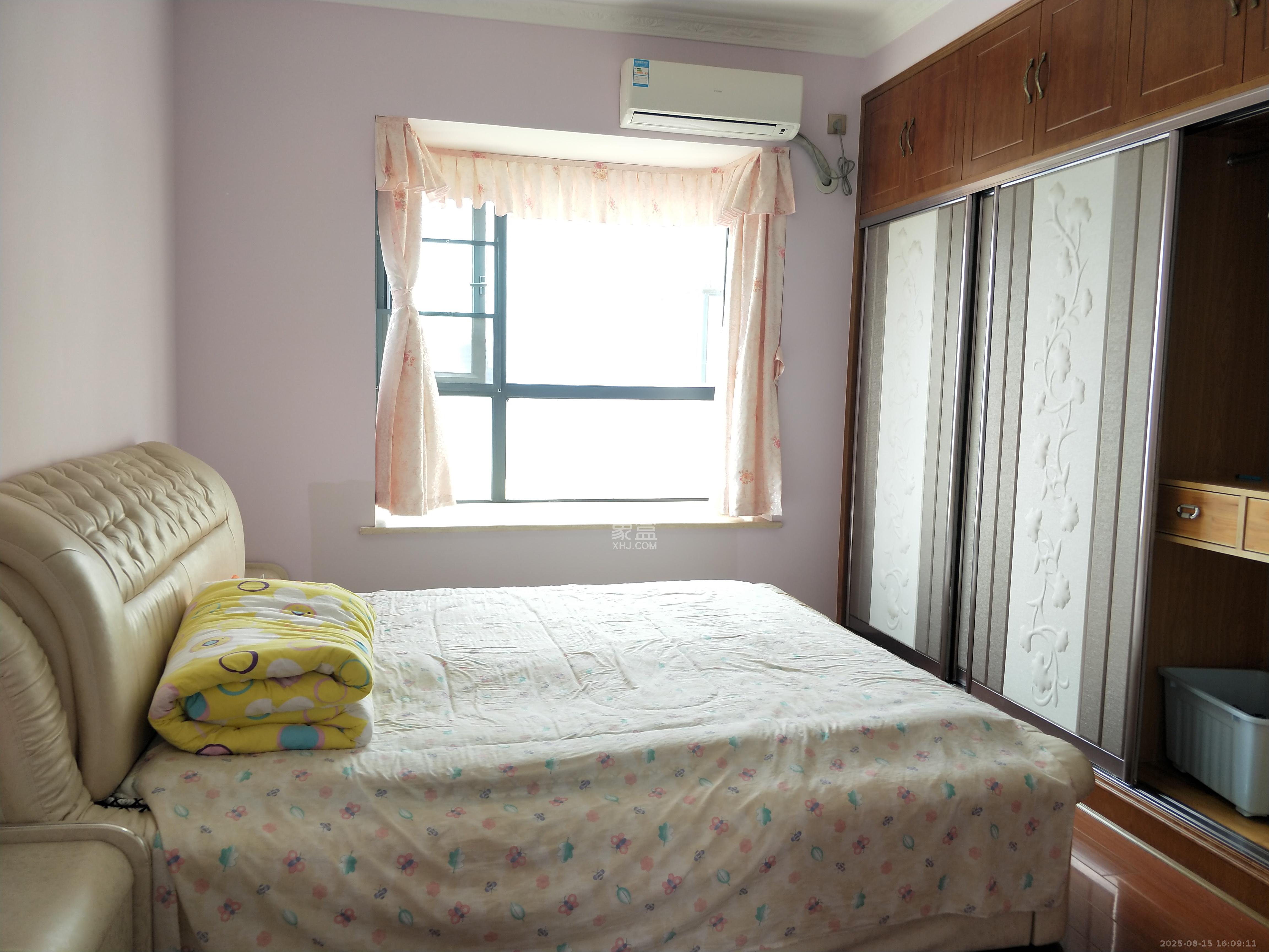 莱茵城 3室2厅1卫 2400.0元/月 莱茵城 3室2厅1卫 2400.0元/月室内图