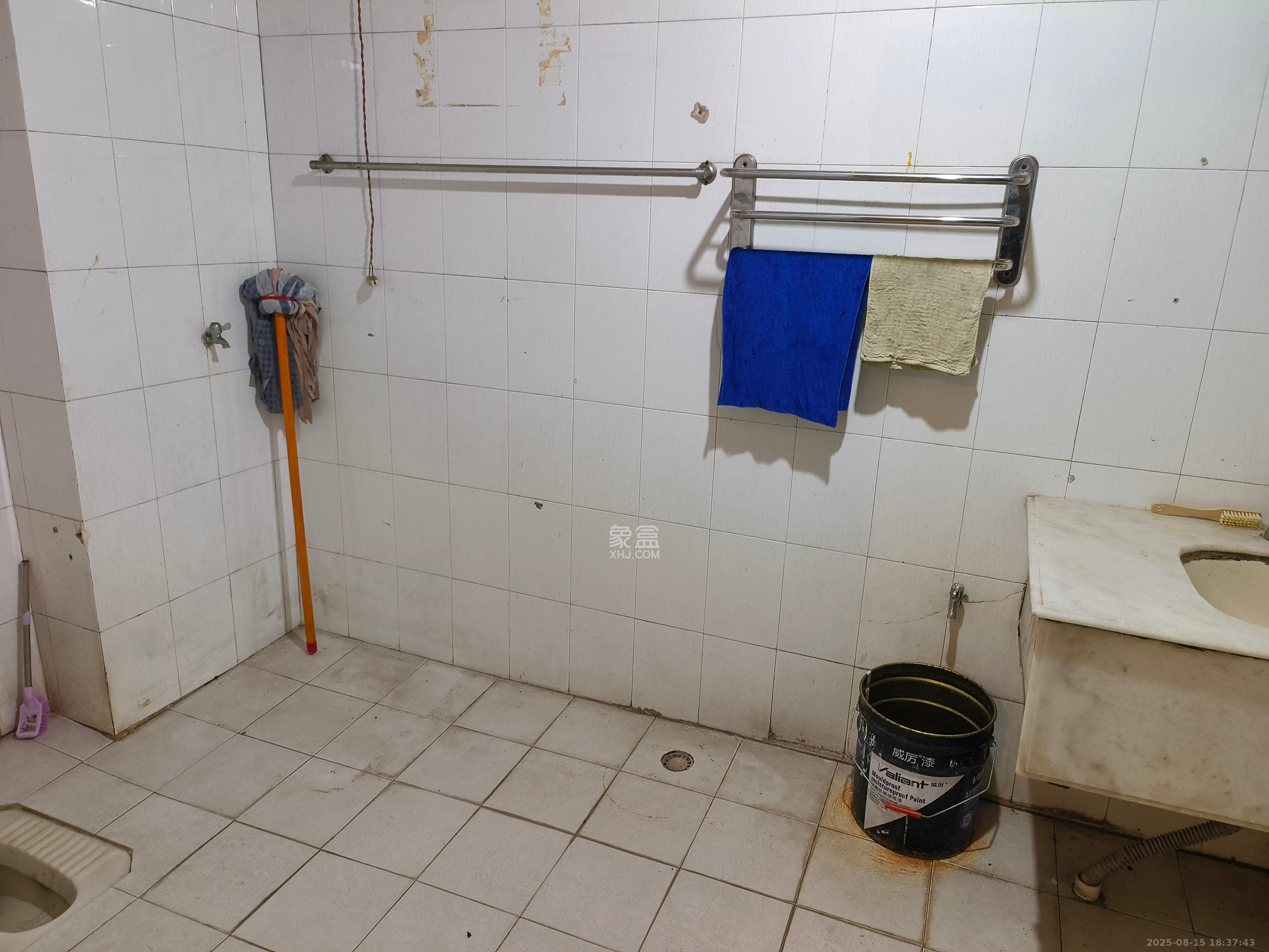 金泉公寓 3室2厅2卫 2000.0元/月 金泉公寓 3室2厅2卫 2000.0元/月室内图