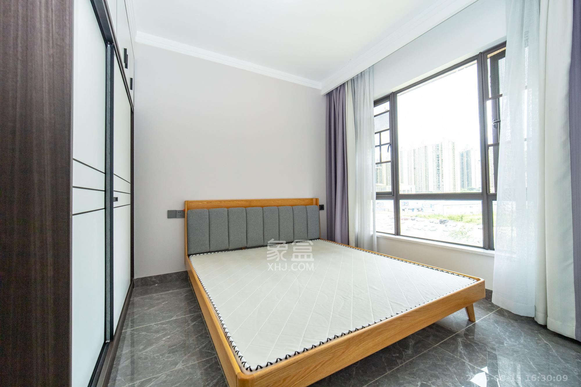 国泰九龙湾  3室2厅1卫    82.8万 国泰九龙湾  3室2厅1卫    82.8万卧室