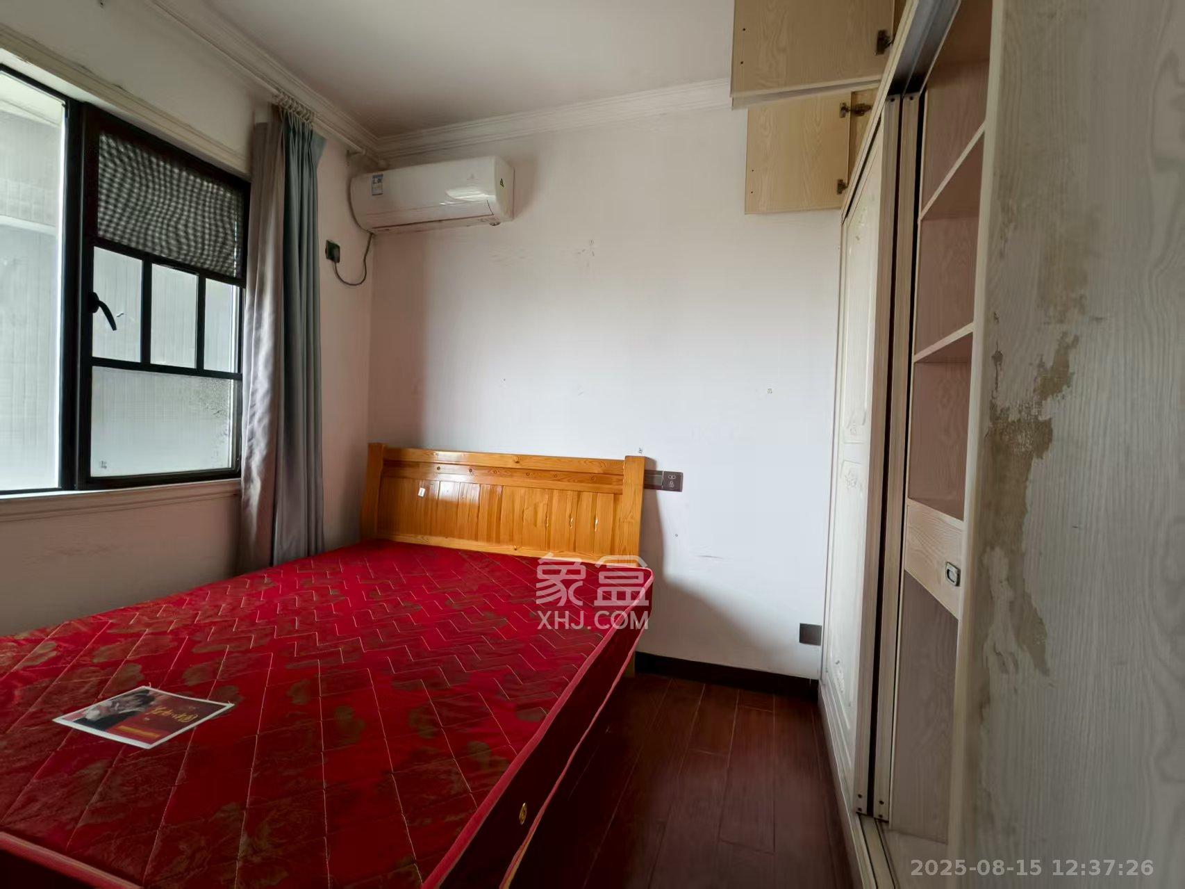 润和紫郡一期  1室2厅1卫    1600.0元/月 润和紫郡一期  1室2厅1卫    1600.0元/月室内图