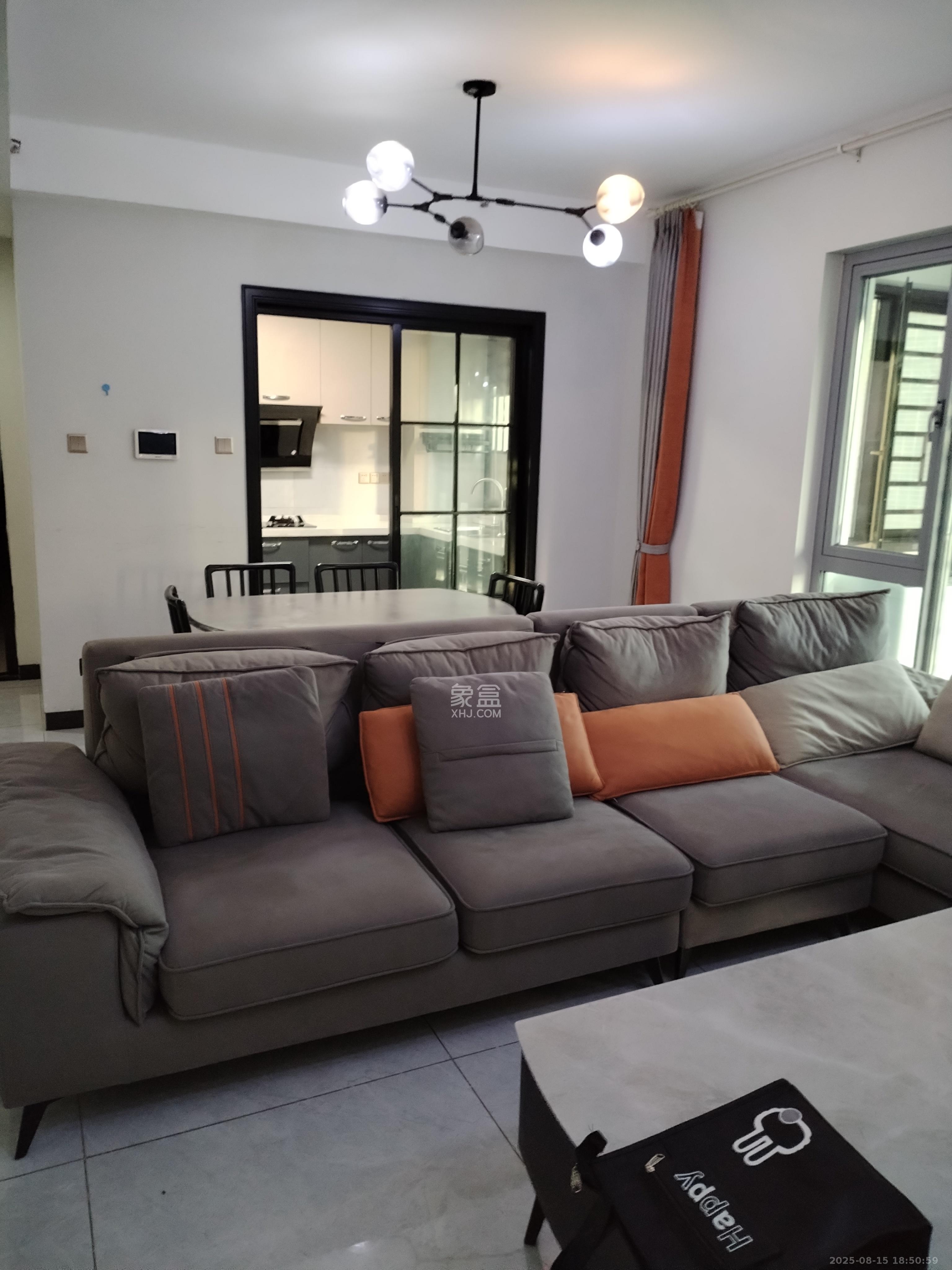 保利天禧D区  4室2厅2卫    4800.0元/月室内图