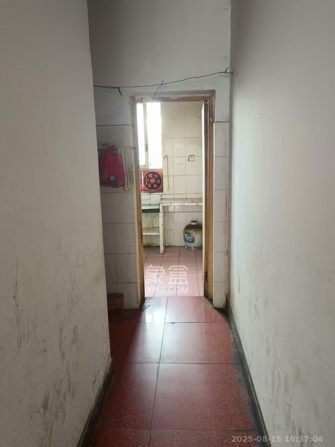 高桥日化城 3室2厅1卫 1800.0元/月 高桥日化城 3室2厅1卫 1800.0元/月室内图