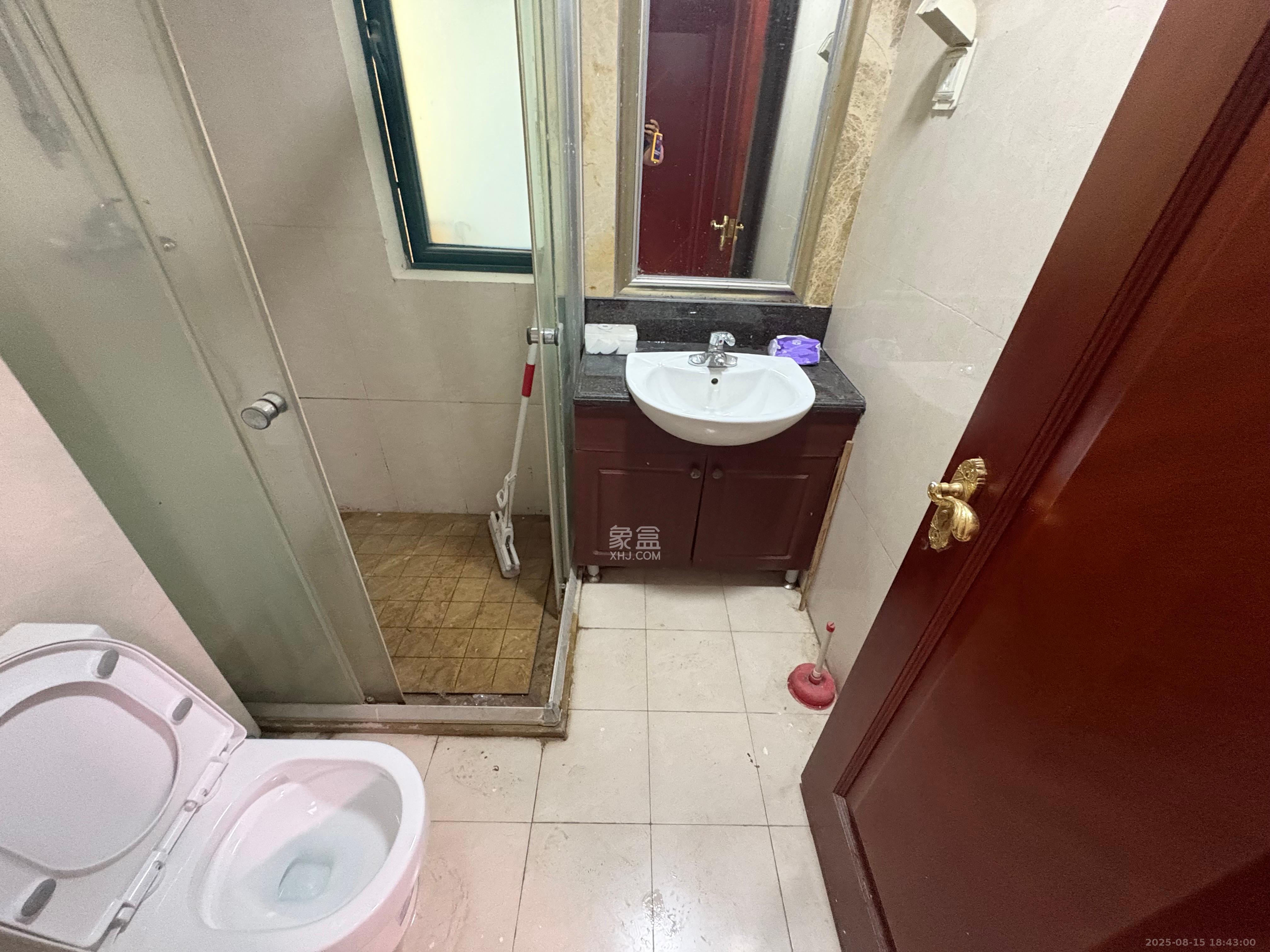 恒大雅苑  3室2厅1卫    2500.0元/月室内图