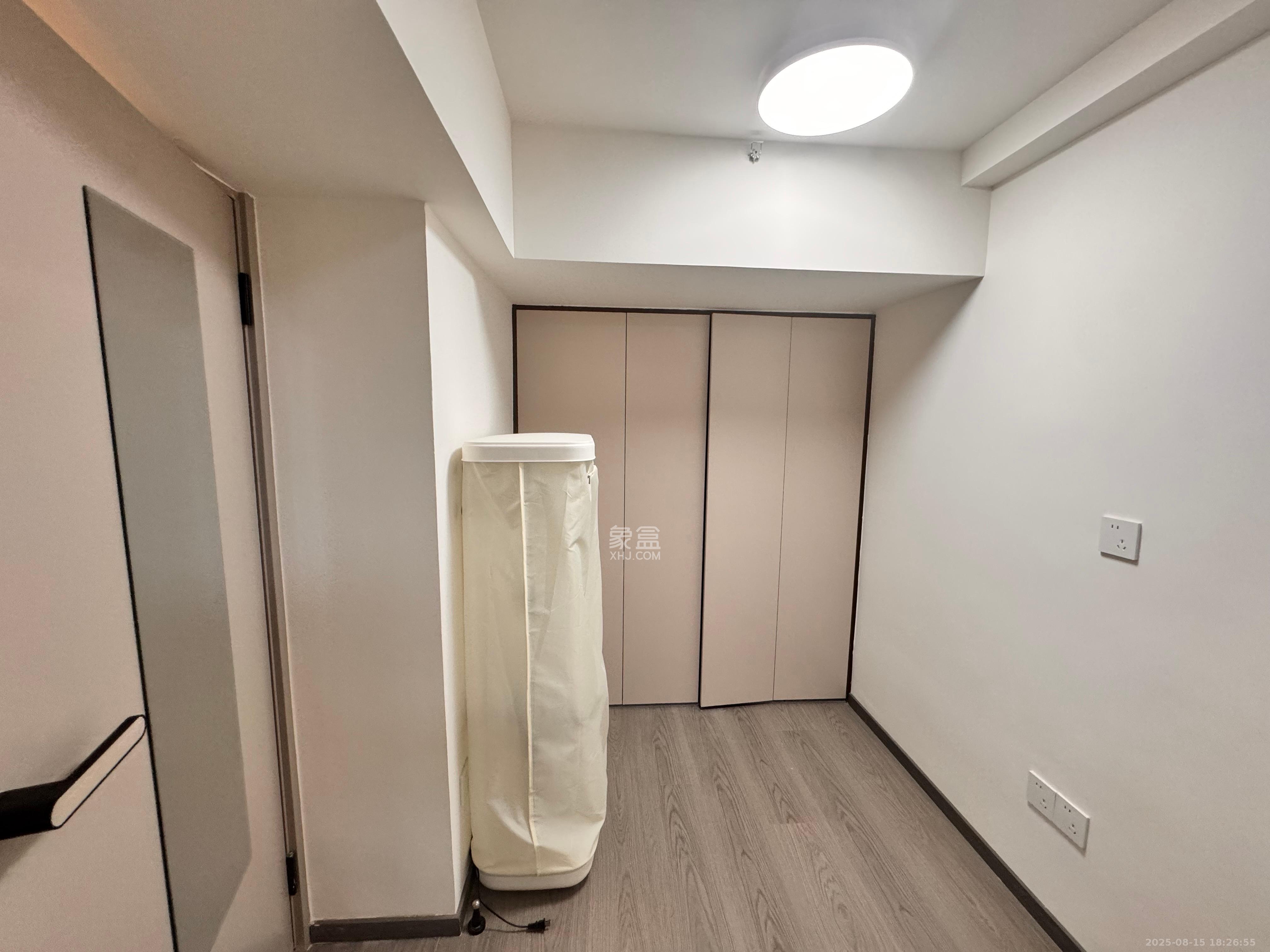 卡地亚公寓  2室1厅1卫    2000.0元/月室内图