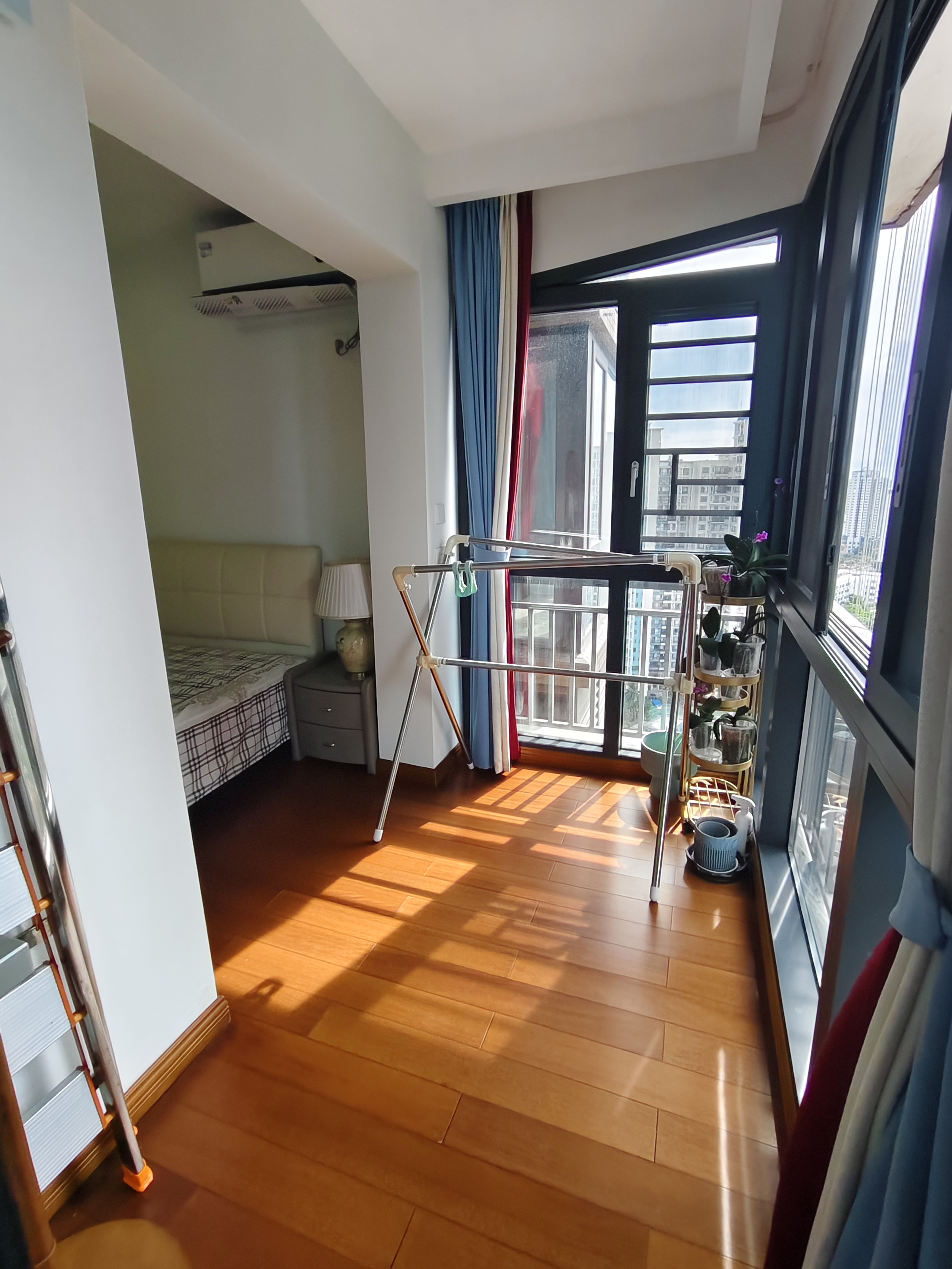 国贸城市花园  3室2厅2卫   5500.00元/月室内图