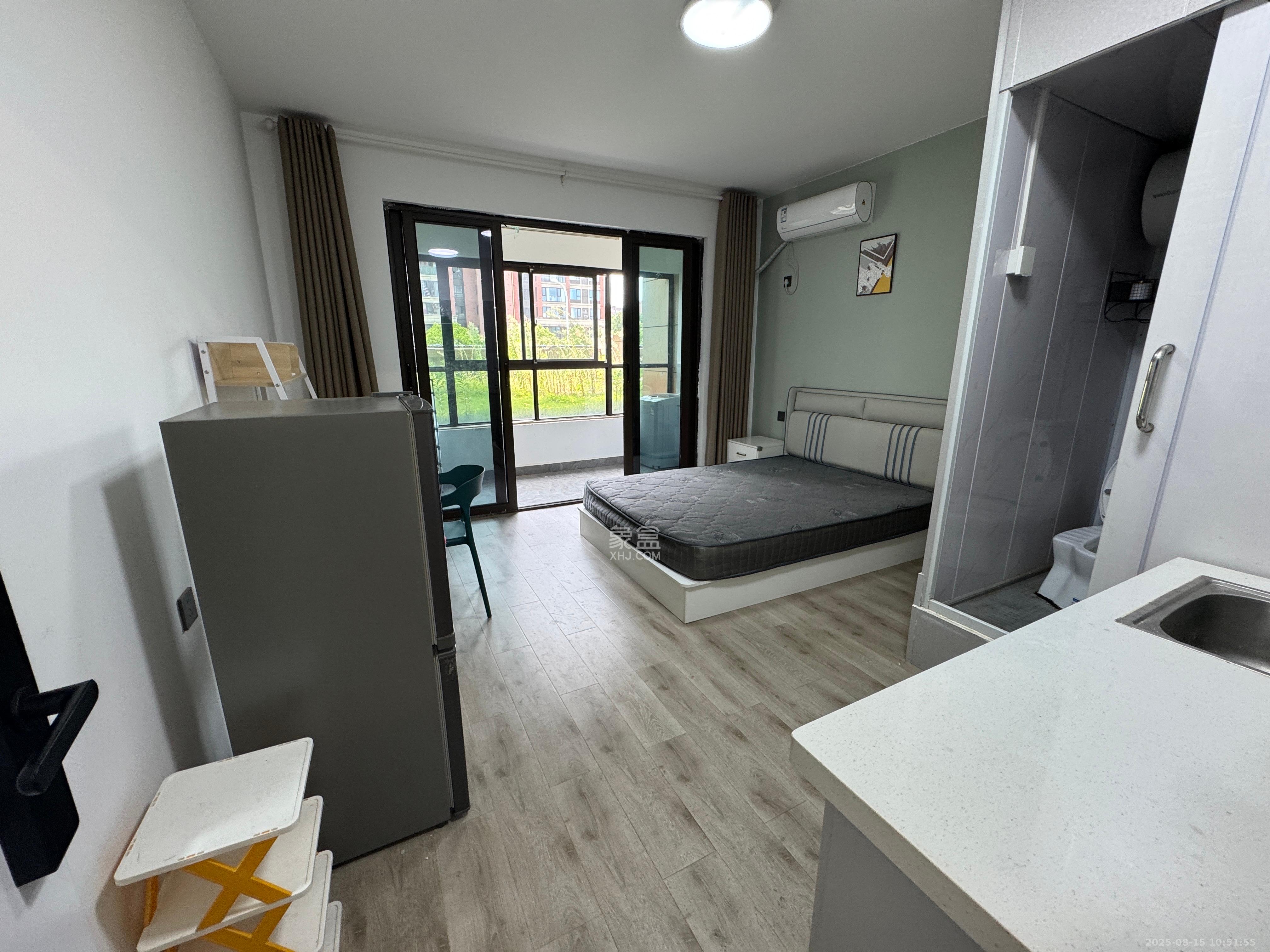 香缇雅苑(鑫远翡丽郡二期)  1室1厅1卫    1400.0元/月 香缇雅苑(鑫远翡丽郡二期)  1室1厅1卫    1400.0元/月室内图