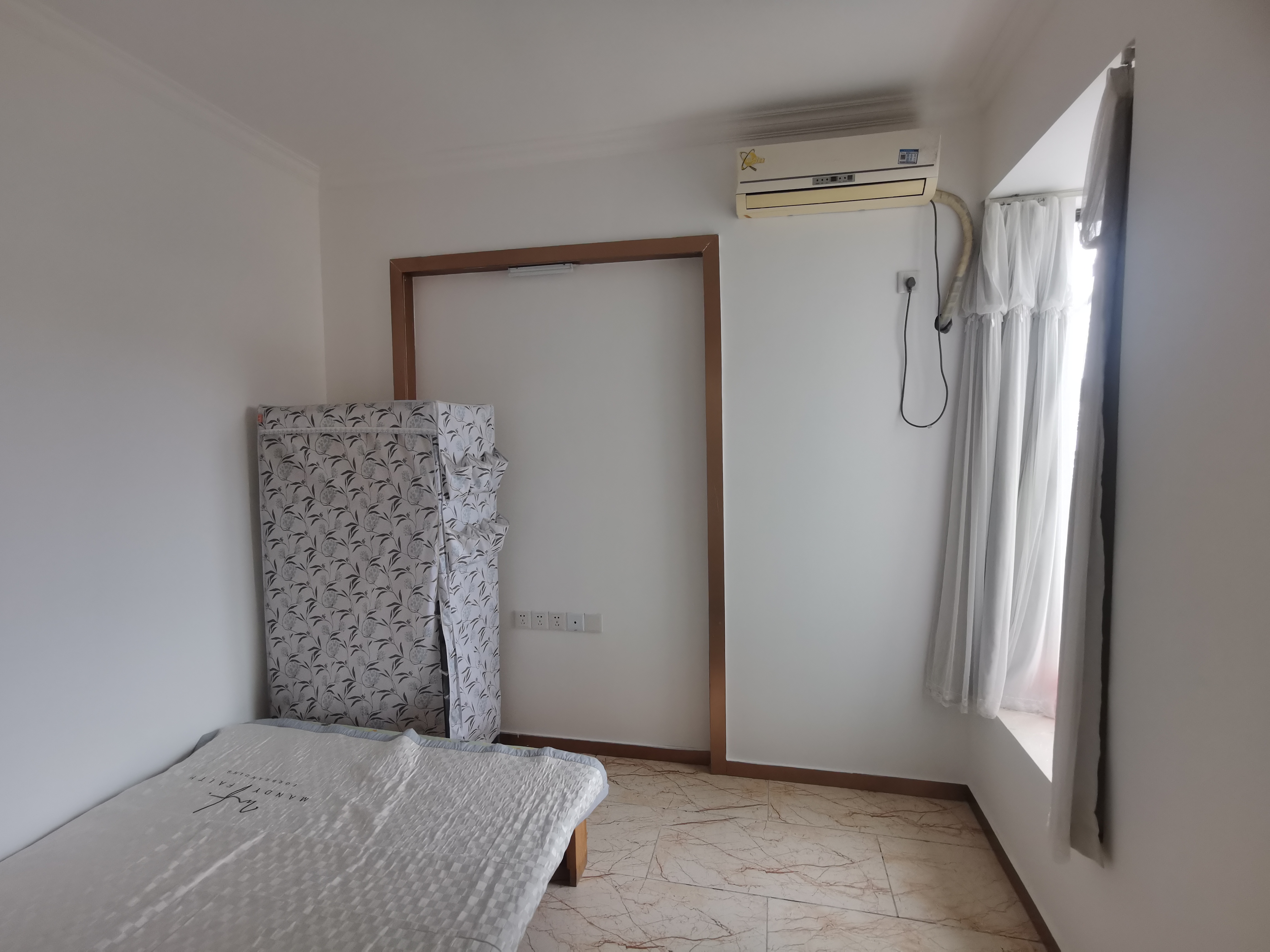 沁园岭秀(别名:海角花园) 2室2厅1卫 2800.0元/月 沁园岭秀(别名:海角花园) 2室2厅1卫 2800.0元/月室内图