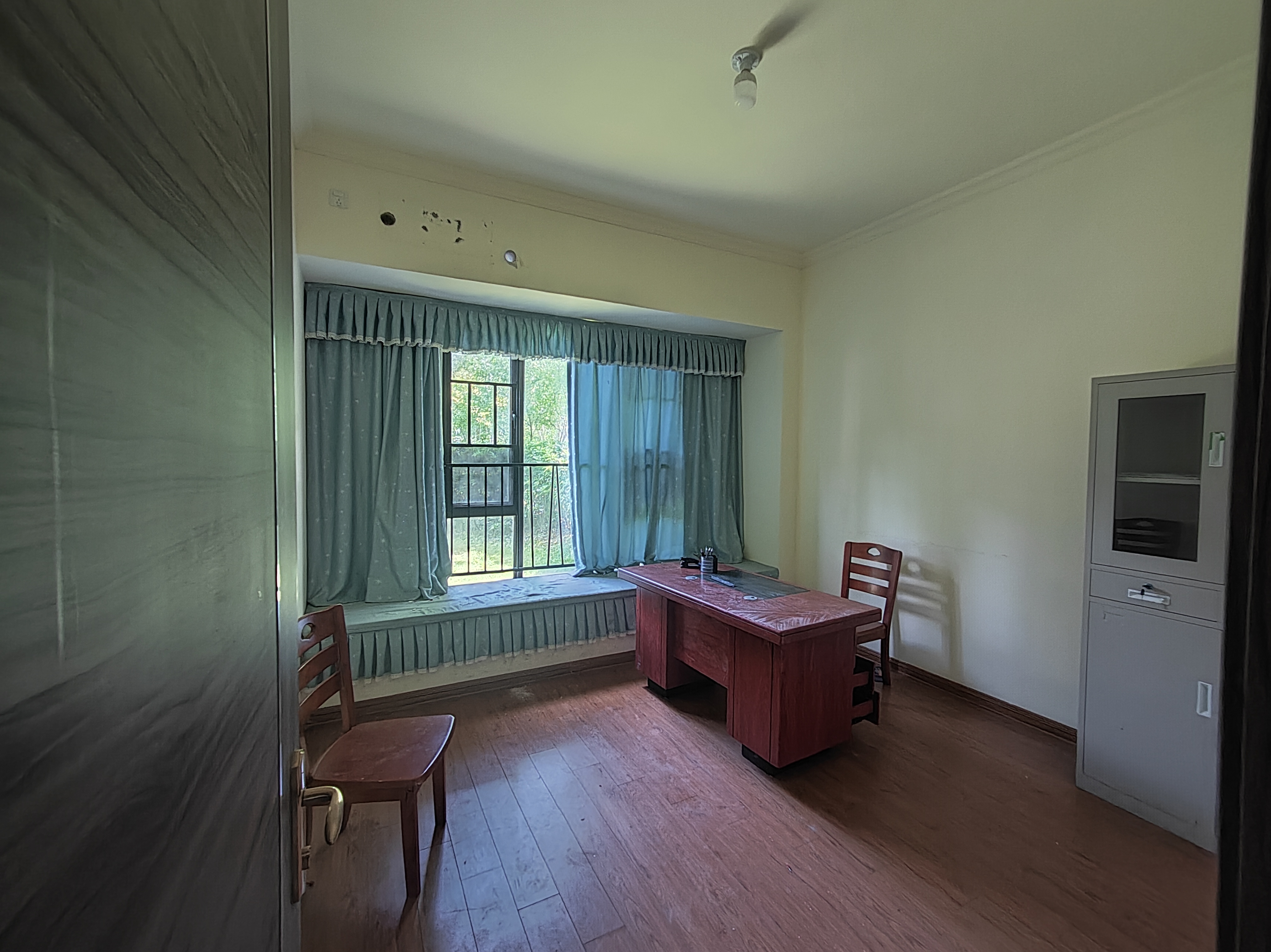 碧桂园豪园 5室2厅3卫 2500.0元/月 碧桂园豪园 5室2厅3卫 2500.0元/月室内图