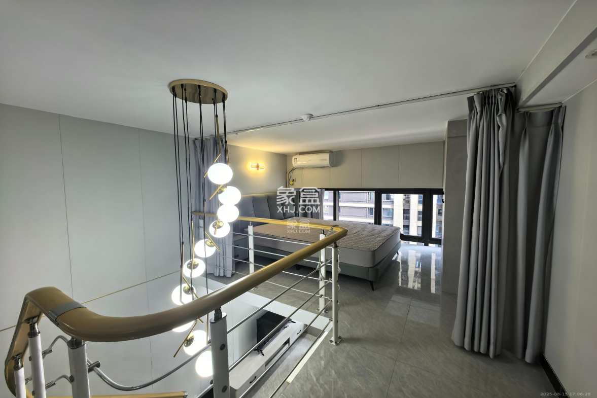 建发央玺(建发泱玺雅苑) 1室2厅1卫 2300.0元/月 建发央玺(建发泱玺雅苑) 1室2厅1卫 2300.0元/月室内图