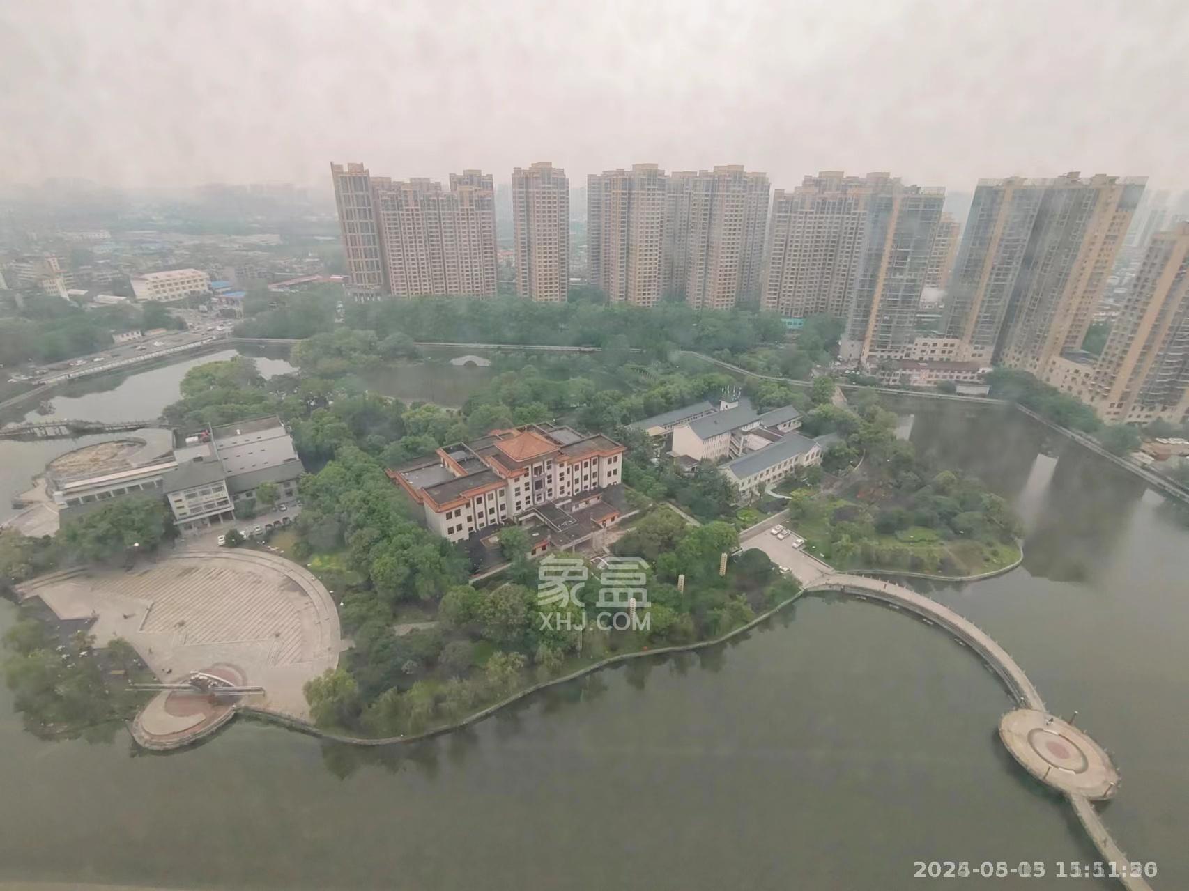 文化园三期 3室2厅2卫 1800.0元/月 文化园三期 3室2厅2卫 1800.0元/月室内图