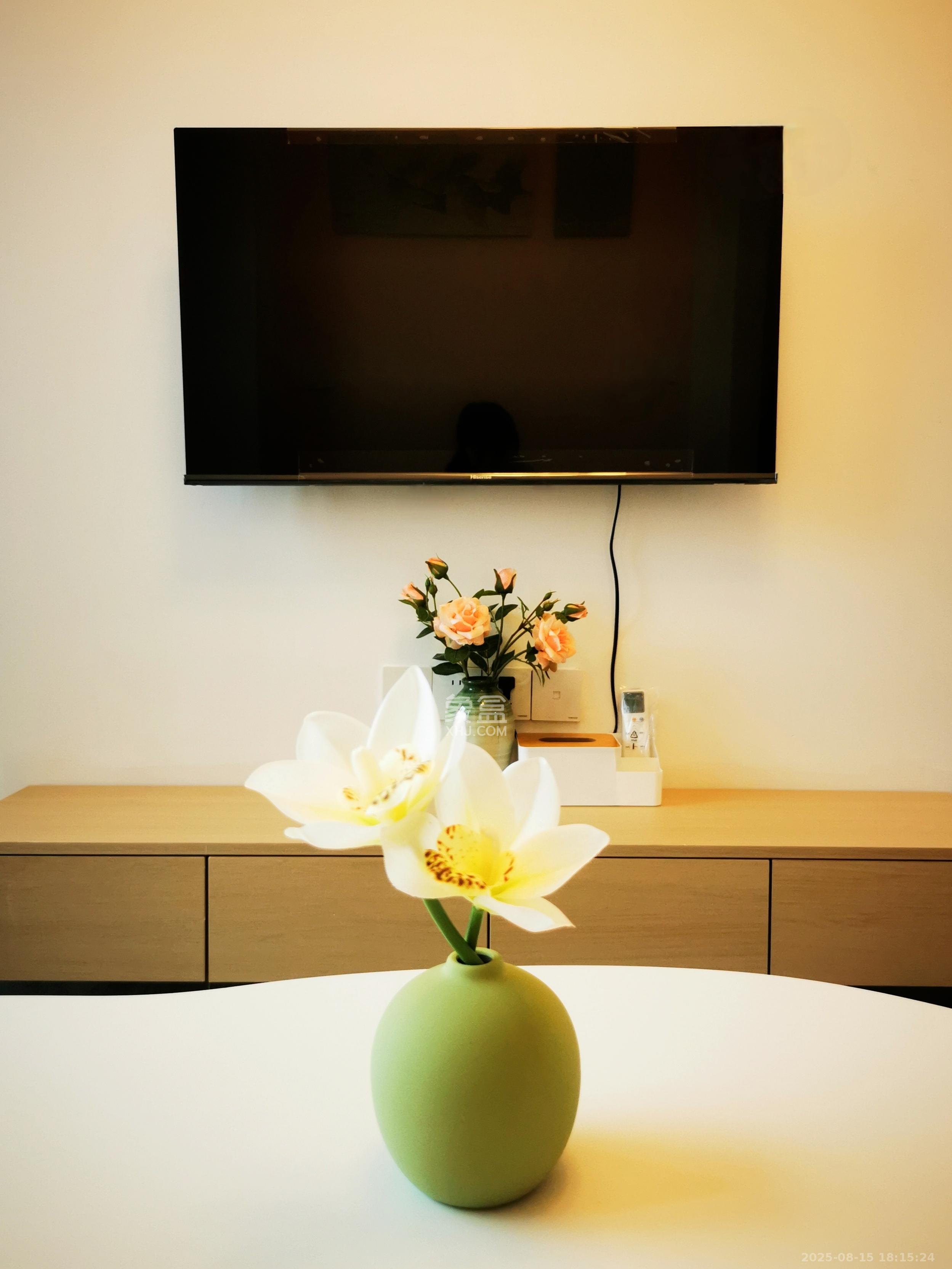 保利天禧EF区 1室1厅1卫 1800.0元/月 保利天禧EF区 1室1厅1卫 1800.0元/月室内图