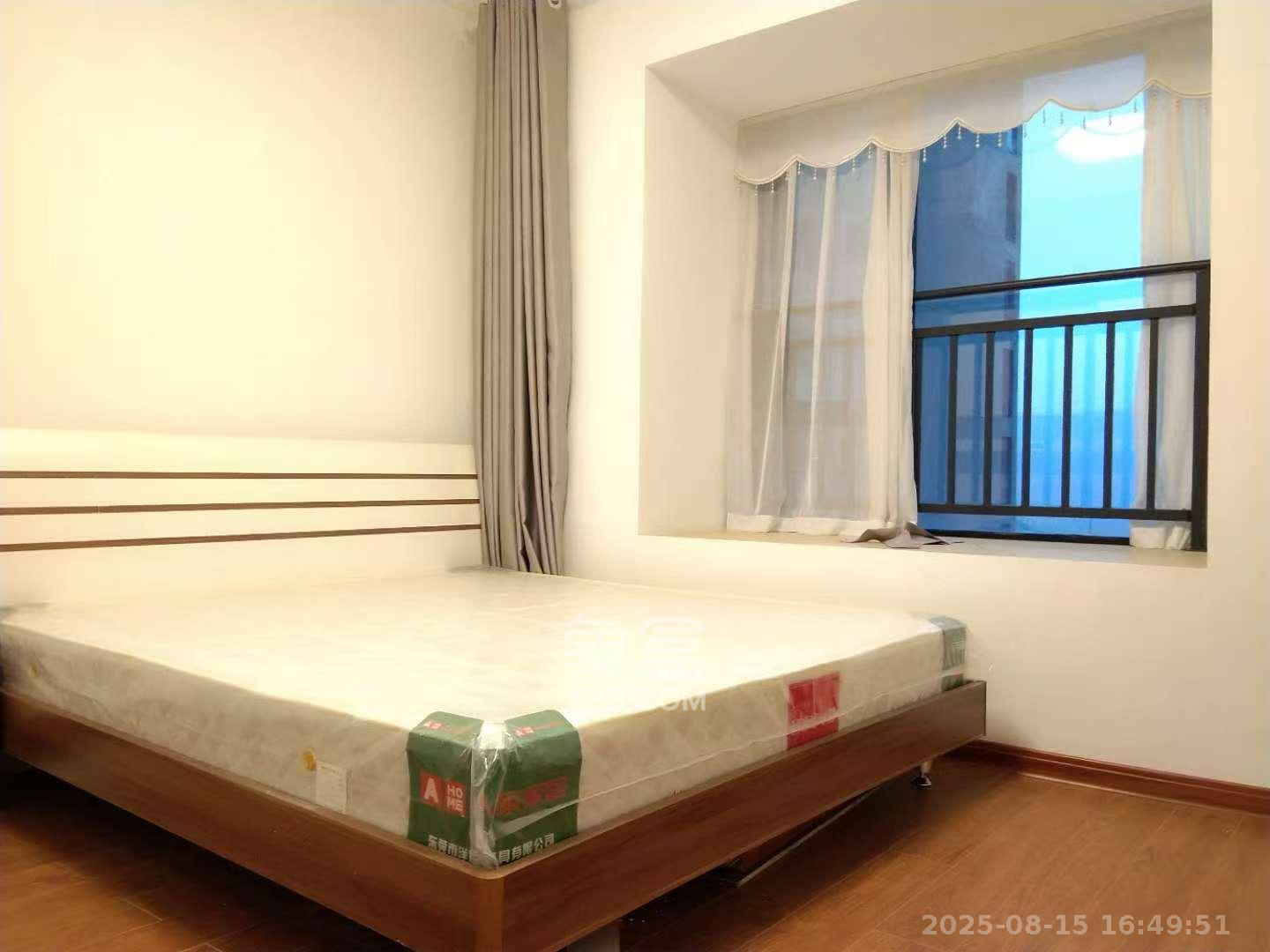 中建梅溪湖中心  4室2厅1卫   4200.00元/月室内图