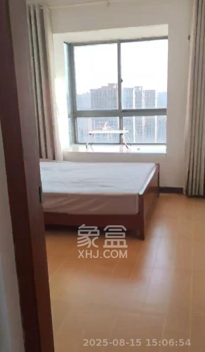 东业上城嘉苑（晟悦国际）  3室1厅1卫   2500.00元/月室内图