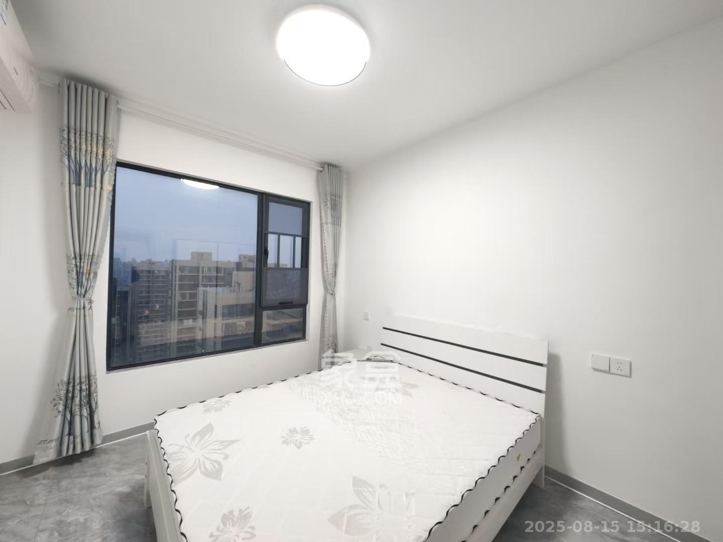 金侨风华府  3室2厅1卫    2100.0元/月室内图