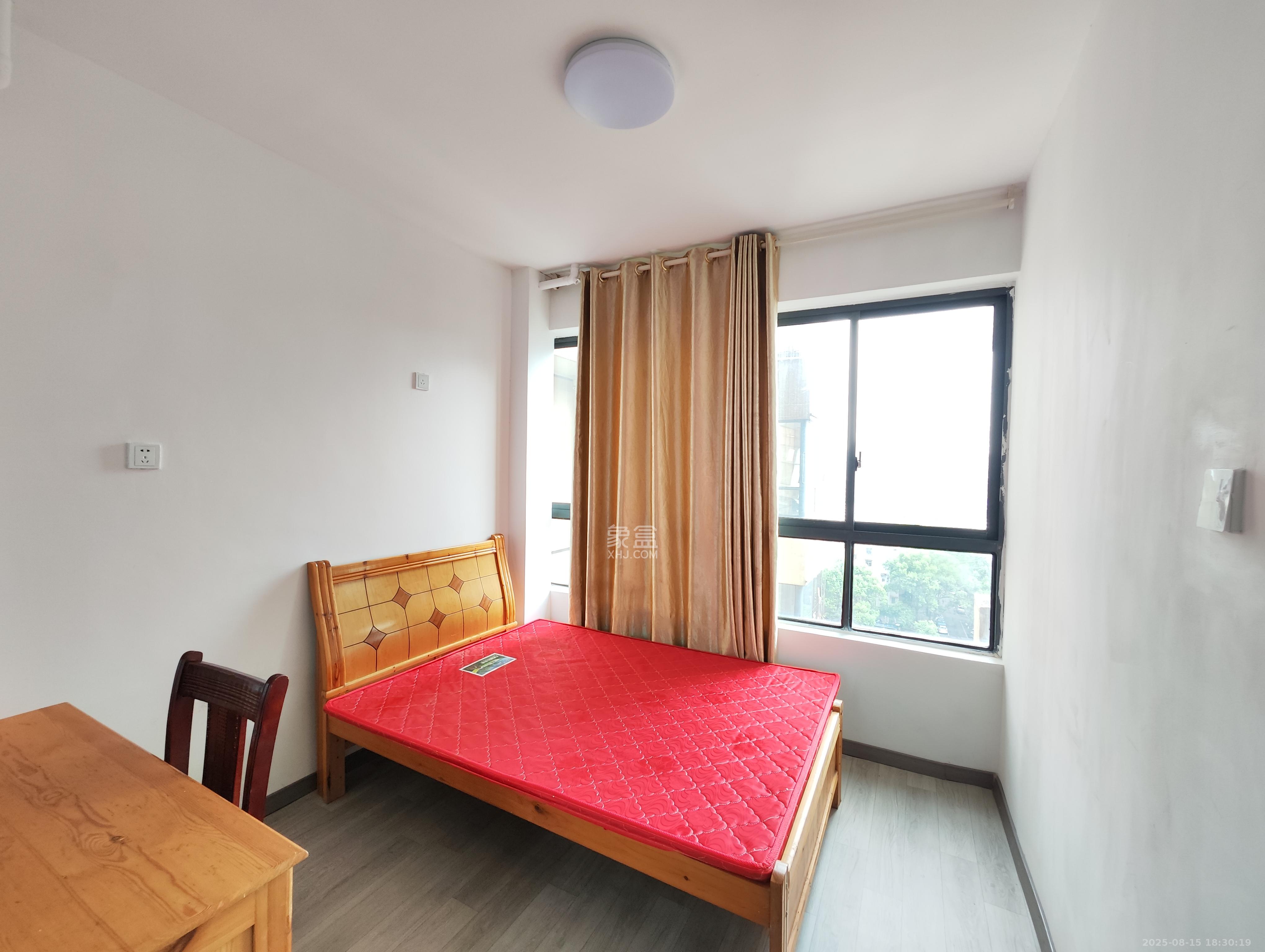 长房时代城 3室2厅1卫 2100.0元/月 长房时代城 3室2厅1卫 2100.0元/月室内图