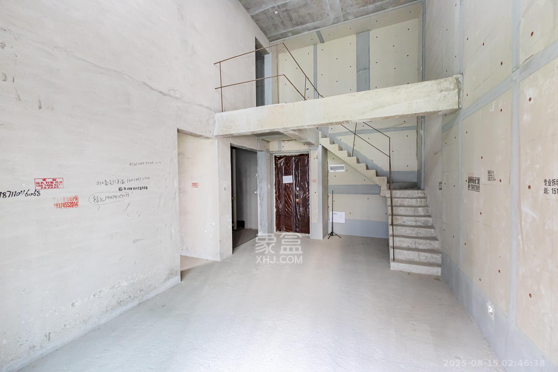 润和湘江天地D区 4室2厅2卫 136.0万 润和湘江天地D区 4室2厅2卫 136.0万客厅