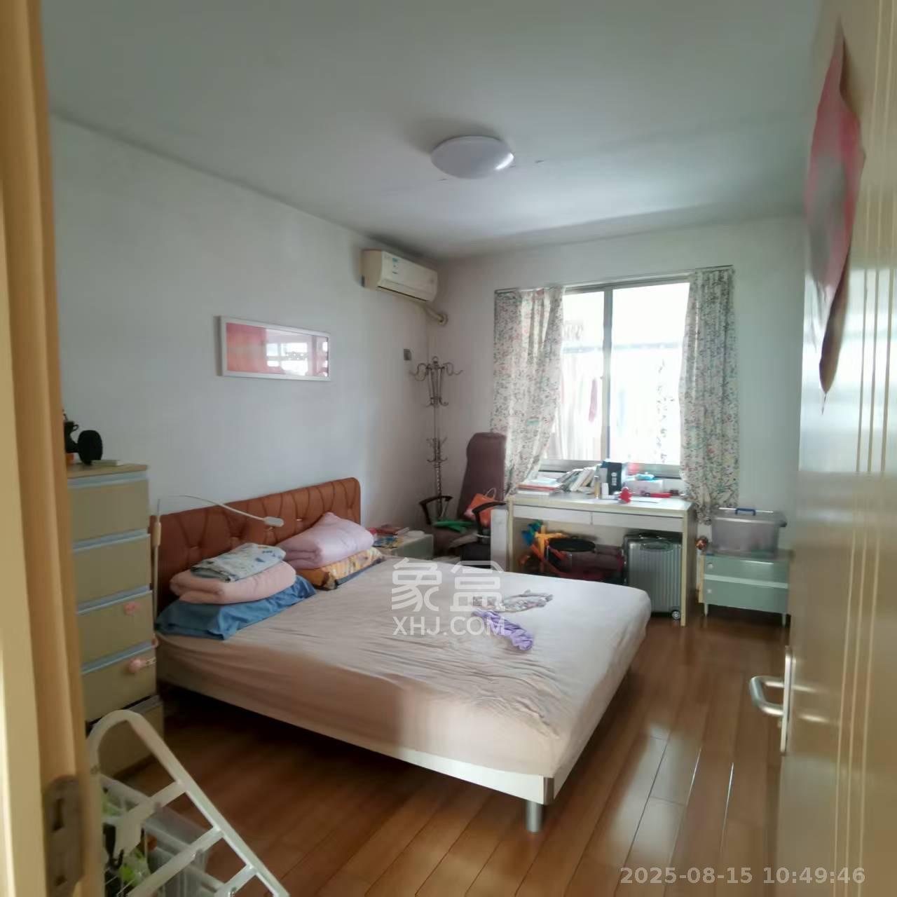 东南明苑  3室2厅2卫   2600.00元/月室内图