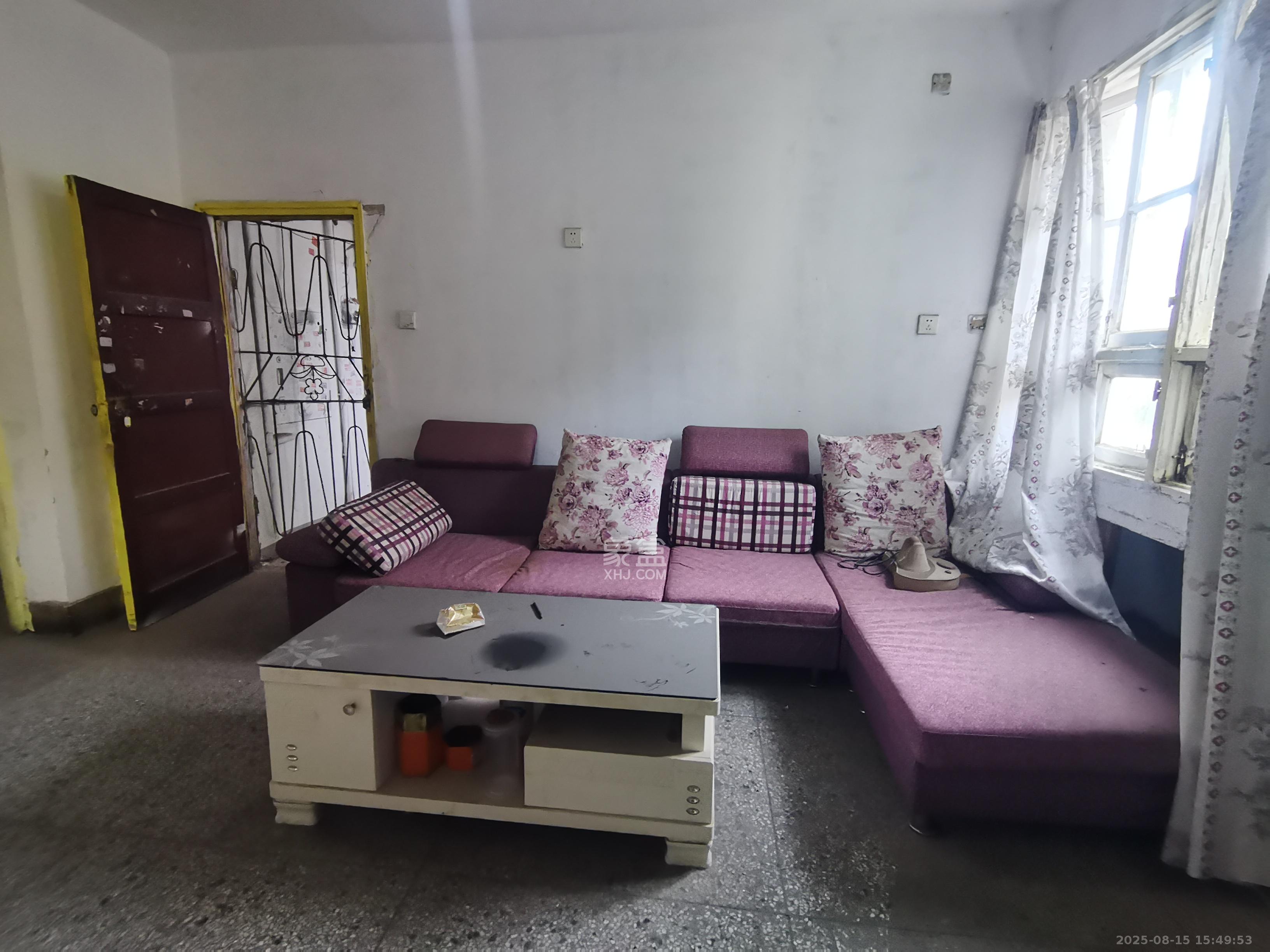 桂花二村  2室1厅1卫    1300.0元/月 桂花二村  2室1厅1卫    1300.0元/月室内图