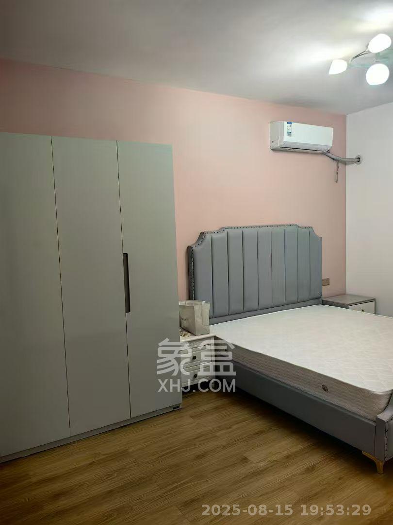 恒基凯旋门三期  4室2厅2卫   3300.00元/月室内图