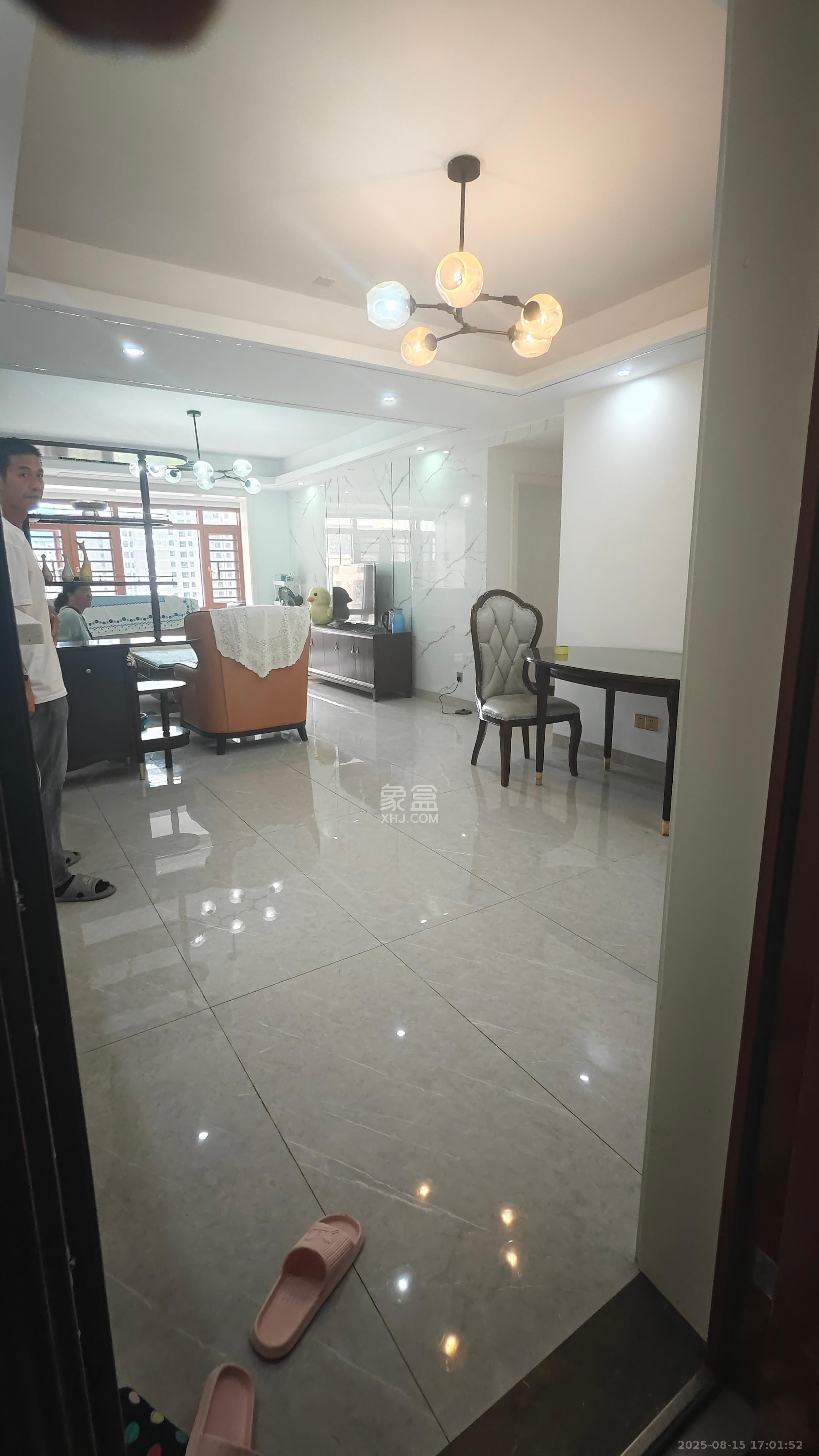 和康园小区 3室2厅1卫 2300.0元/月 和康园小区 3室2厅1卫 2300.0元/月室内图