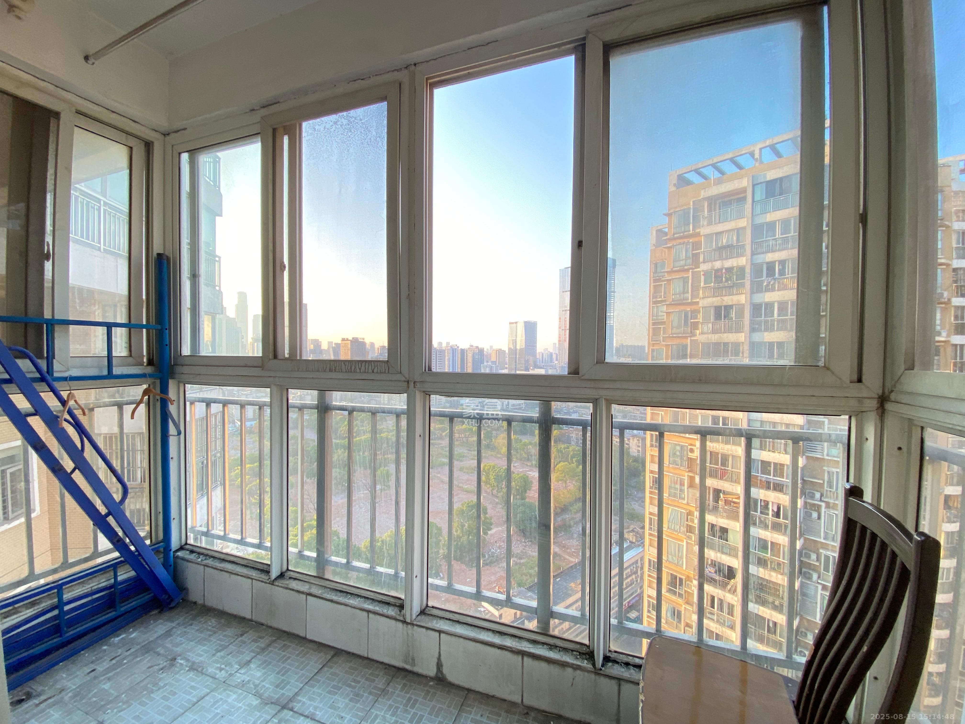 凯通国际城(凯通朝庭) 3室1厅1卫 2200.0元/月 凯通国际城(凯通朝庭) 3室1厅1卫 2200.0元/月室内图