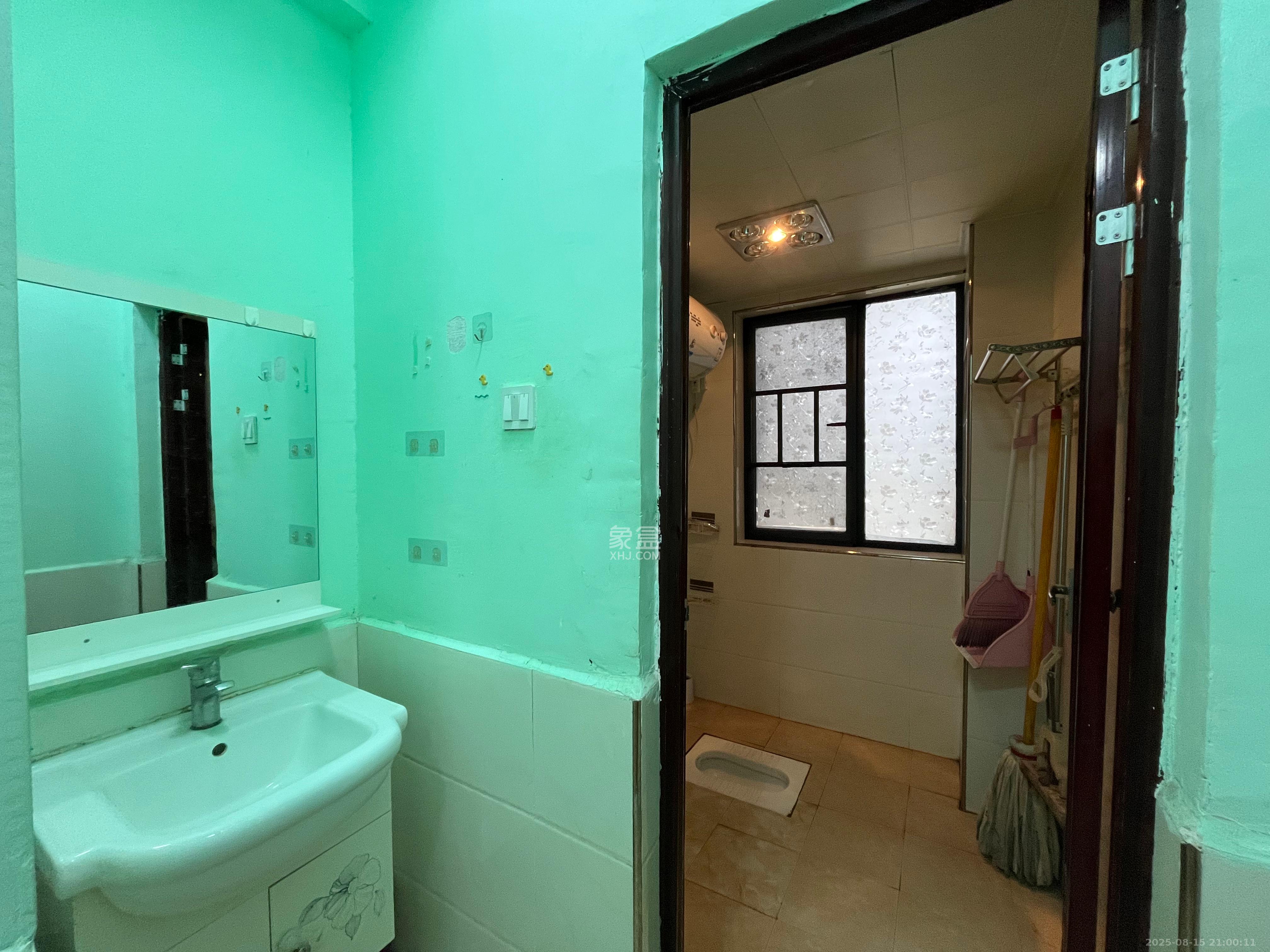 辉煌国际城一期  3室2厅2卫    2600.0元/月 辉煌国际城一期  3室2厅2卫    2600.0元/月小区图