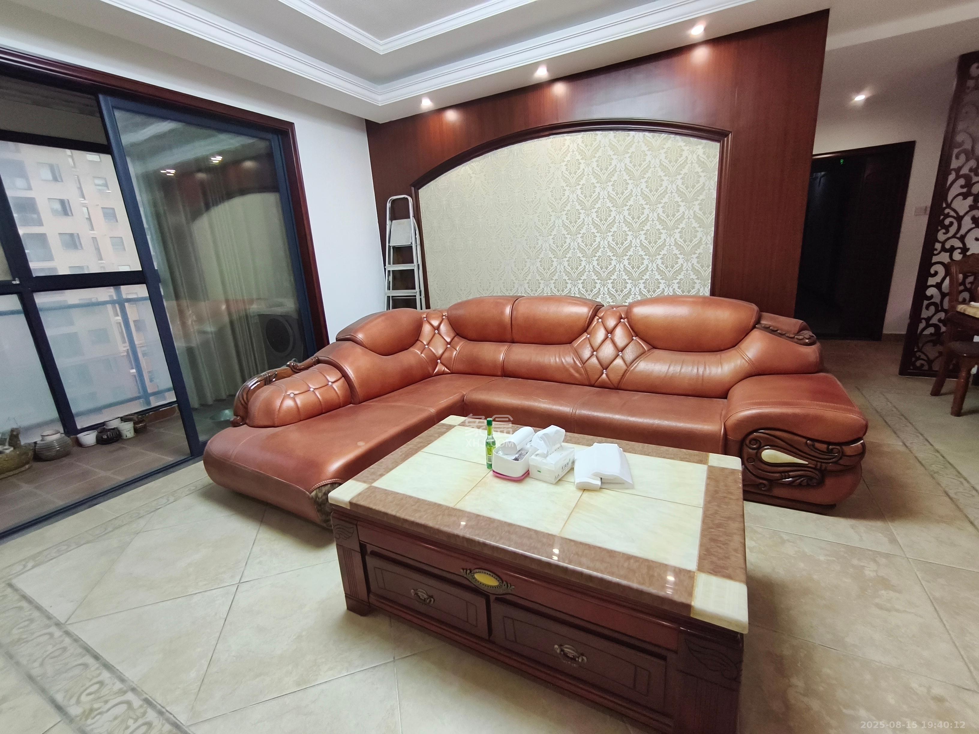 北京御园一二期(国泰嘉园) 3室2厅2卫 3500.0元/月 北京御园一二期(国泰嘉园) 3室2厅2卫 3500.0元/月室内图